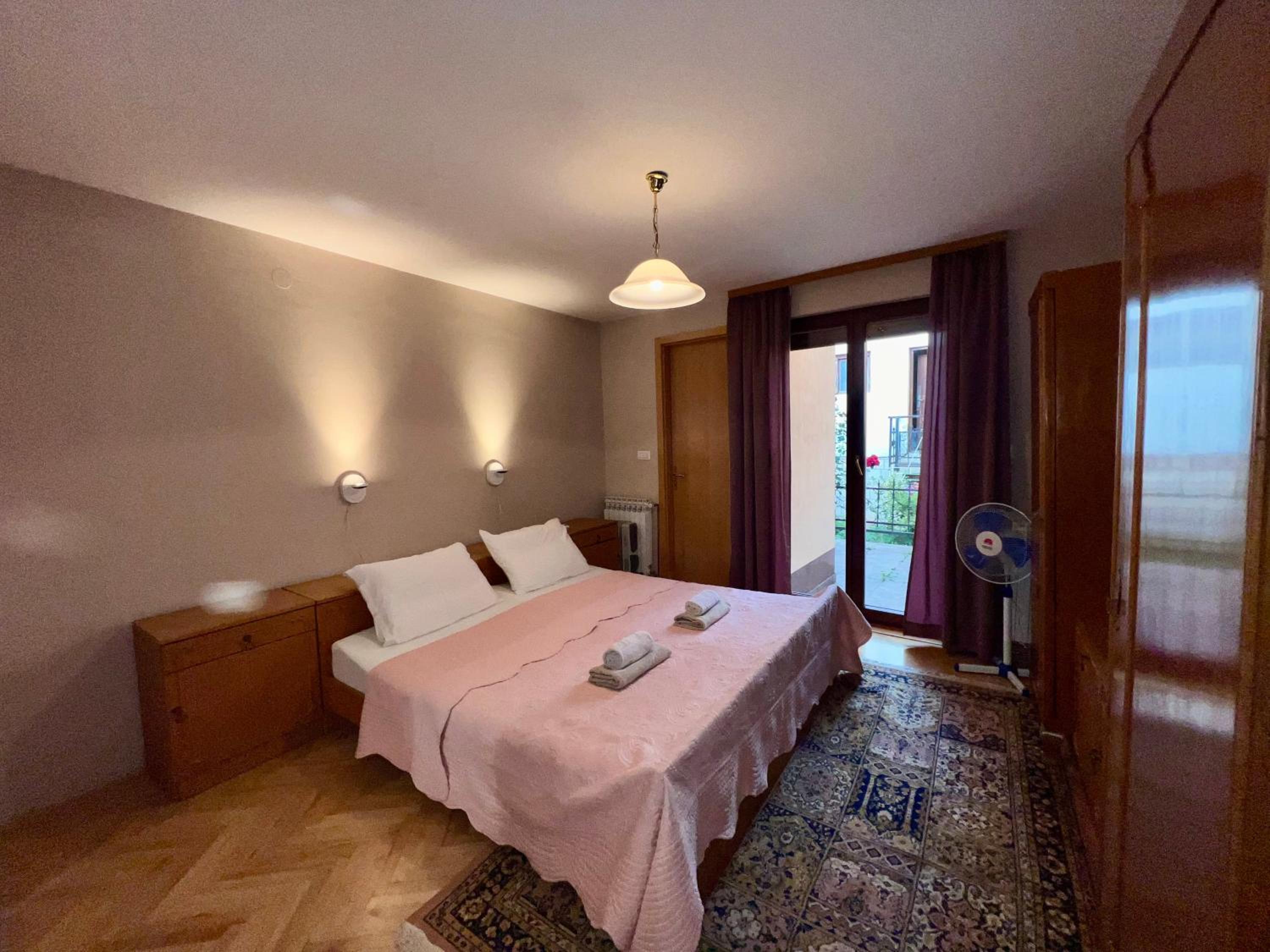 Residential Old Town Villa with Private Parking