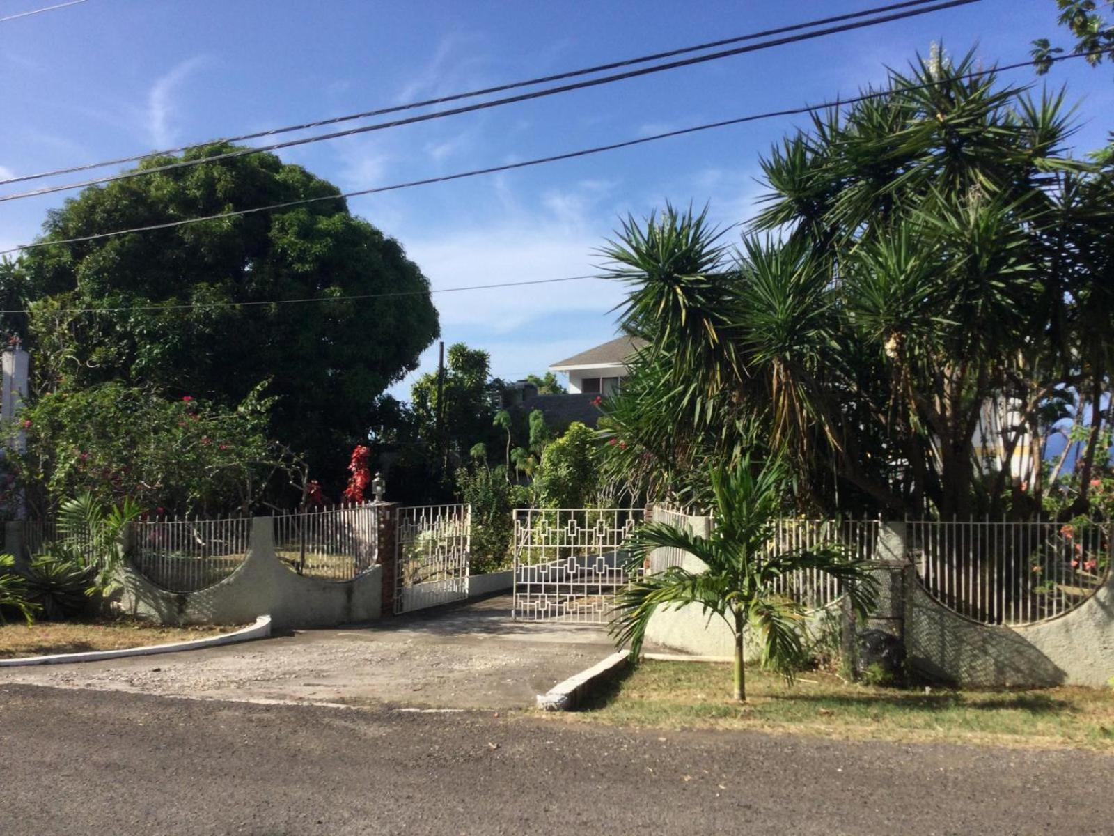 HiatusMobay