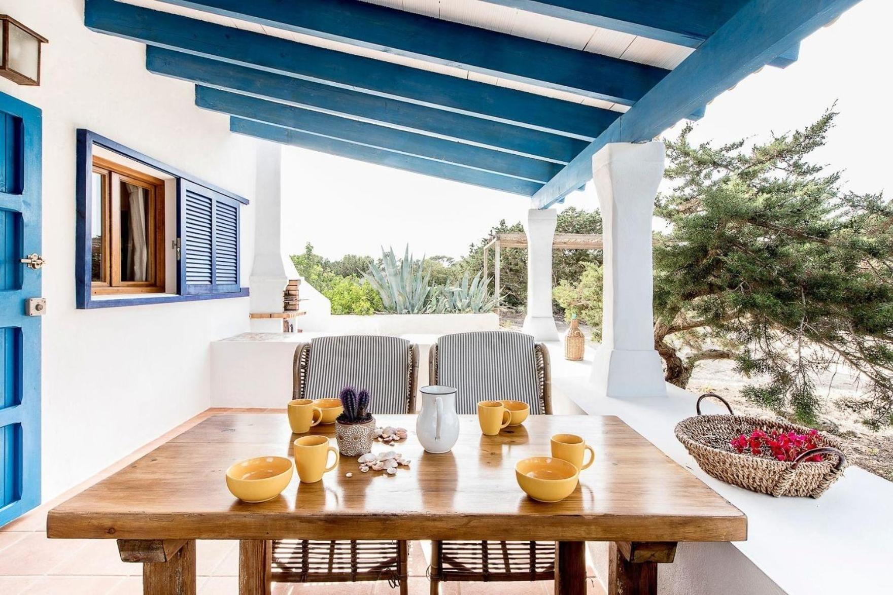 Tramontana-Haus mit Grill, Terrasse mit Meerblick