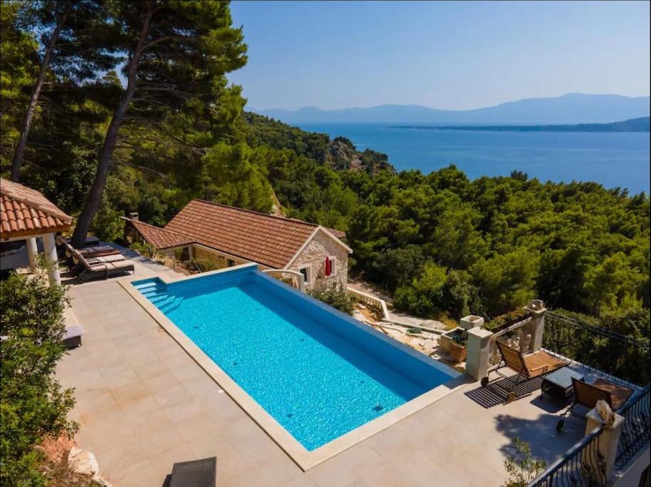 Villa Virida - Private and Quiet view 3