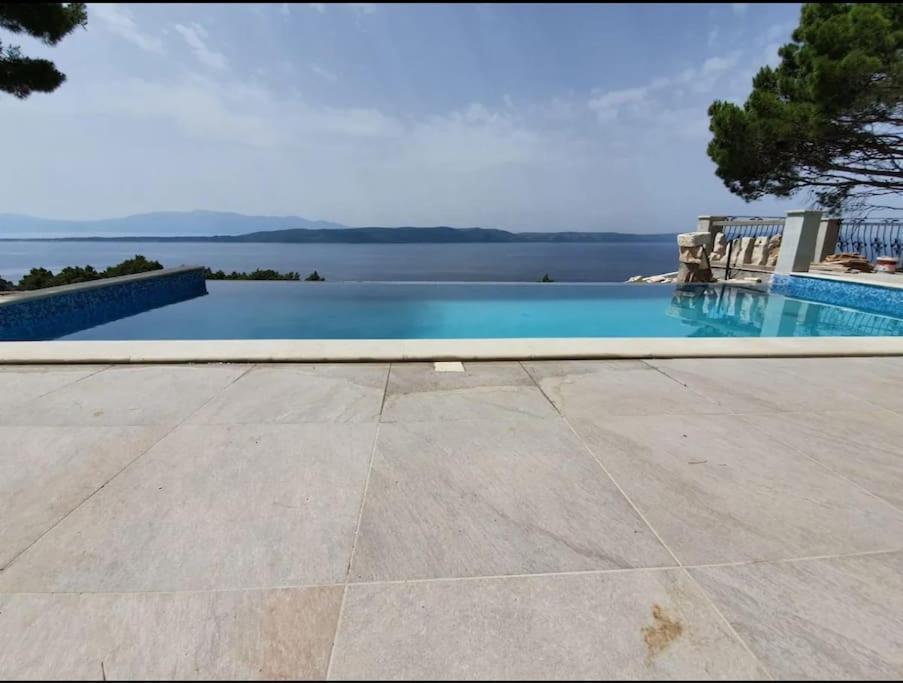 Villa Virida - Private and Quiet view 5