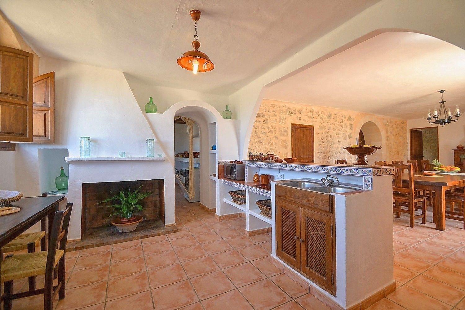 Wunderschönes Ferienhaus in Vilafranca De Bonany mit Privatem Pool