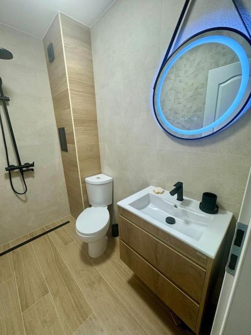 Modern family apartment near the beach, free parking