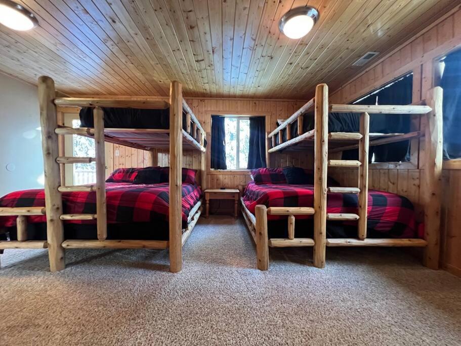 Mountain Life Cabin- 20 Miles to Yellowstone view 4
