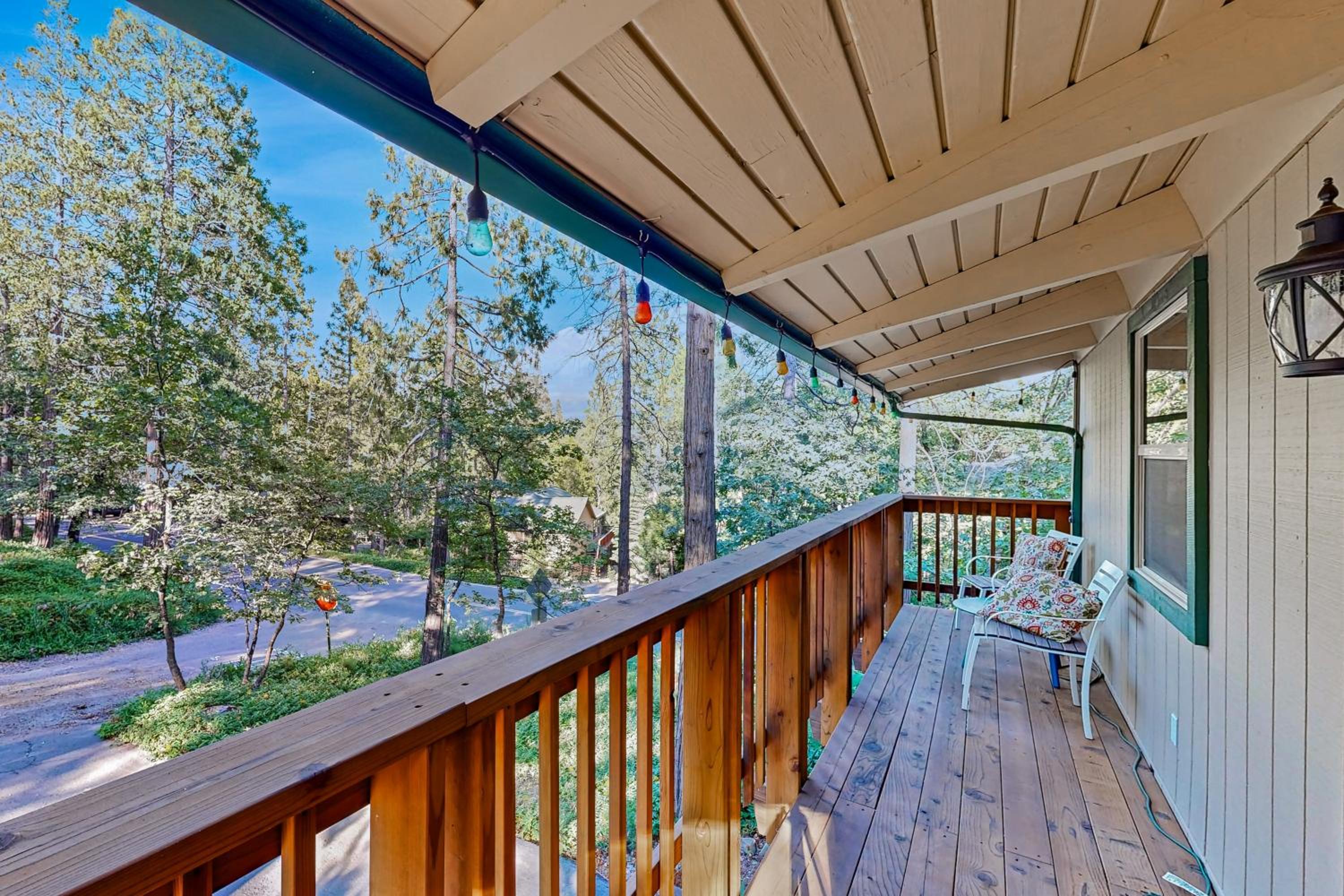 Walk to Golf and Restaurants Serene Twain Harte Gem