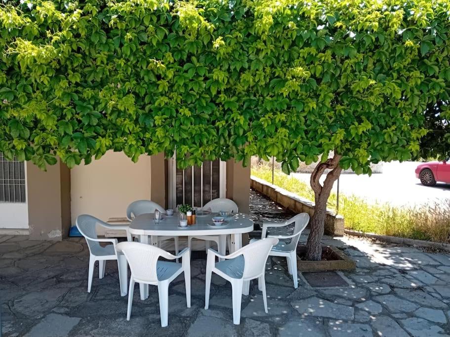 Summer house Erateino