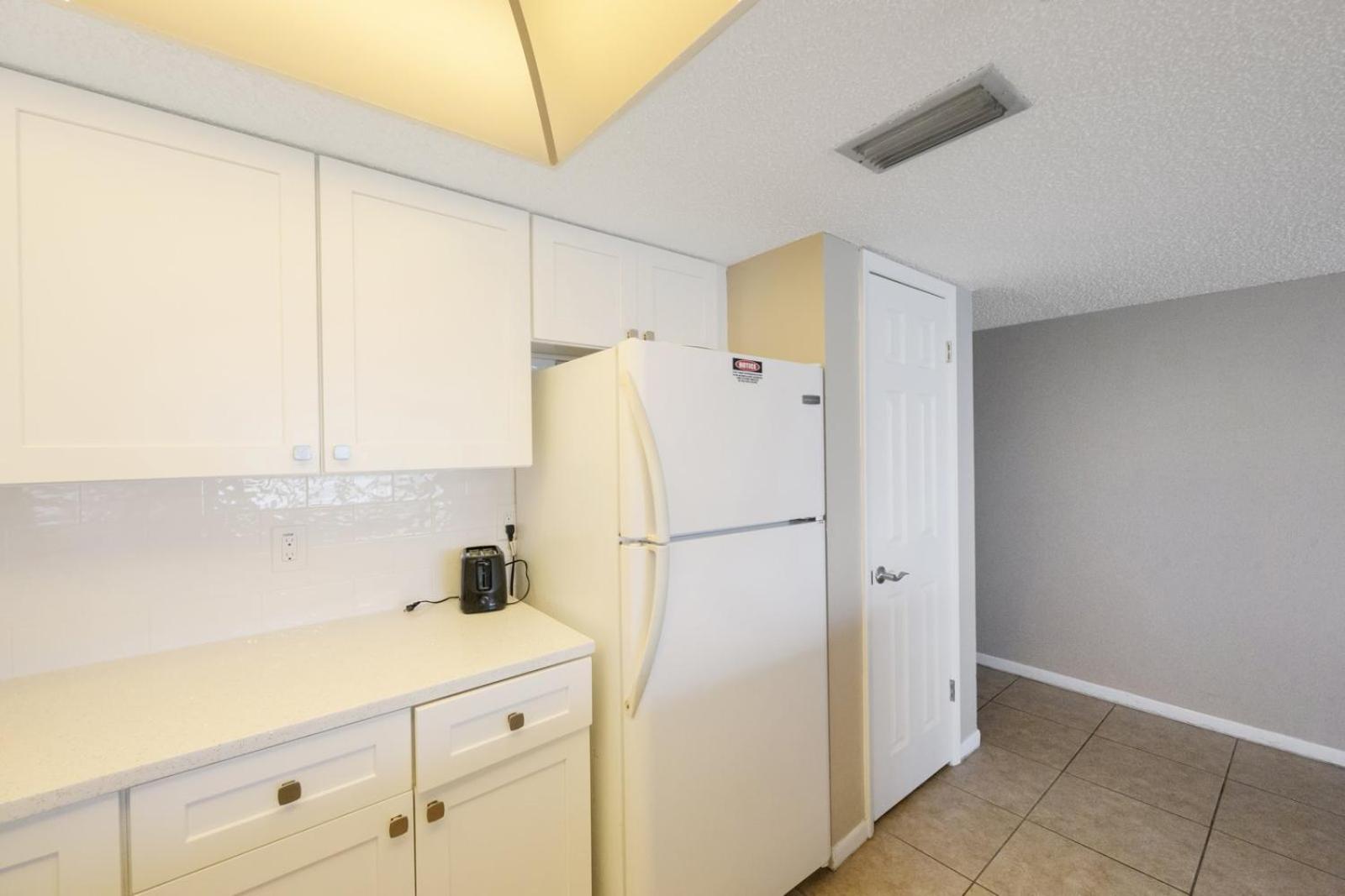 Direct Beachfront 1b 1b Corner - Sandy Shores #305