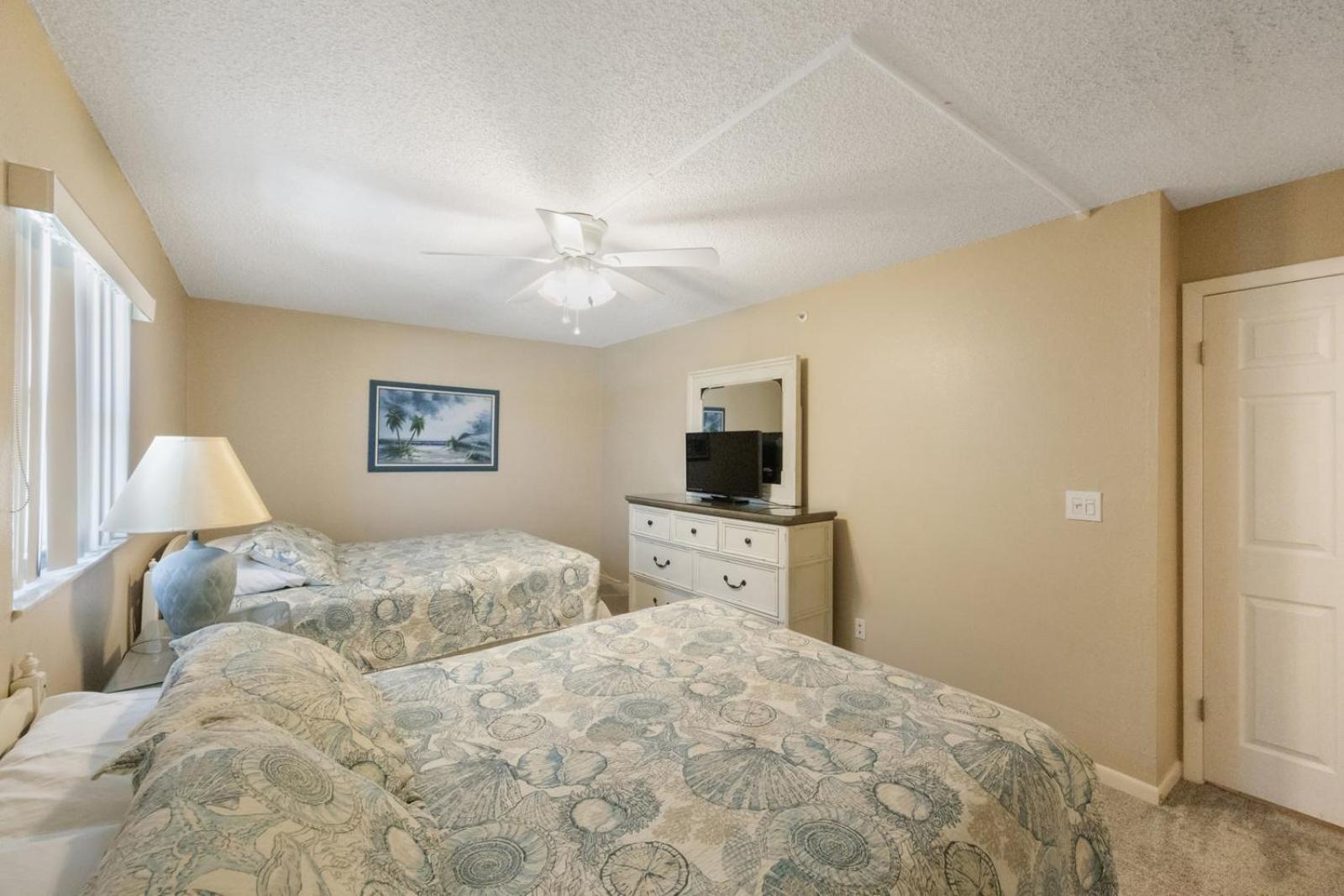 Direct Beachfront 1b 1b Corner - Sandy Shores #305