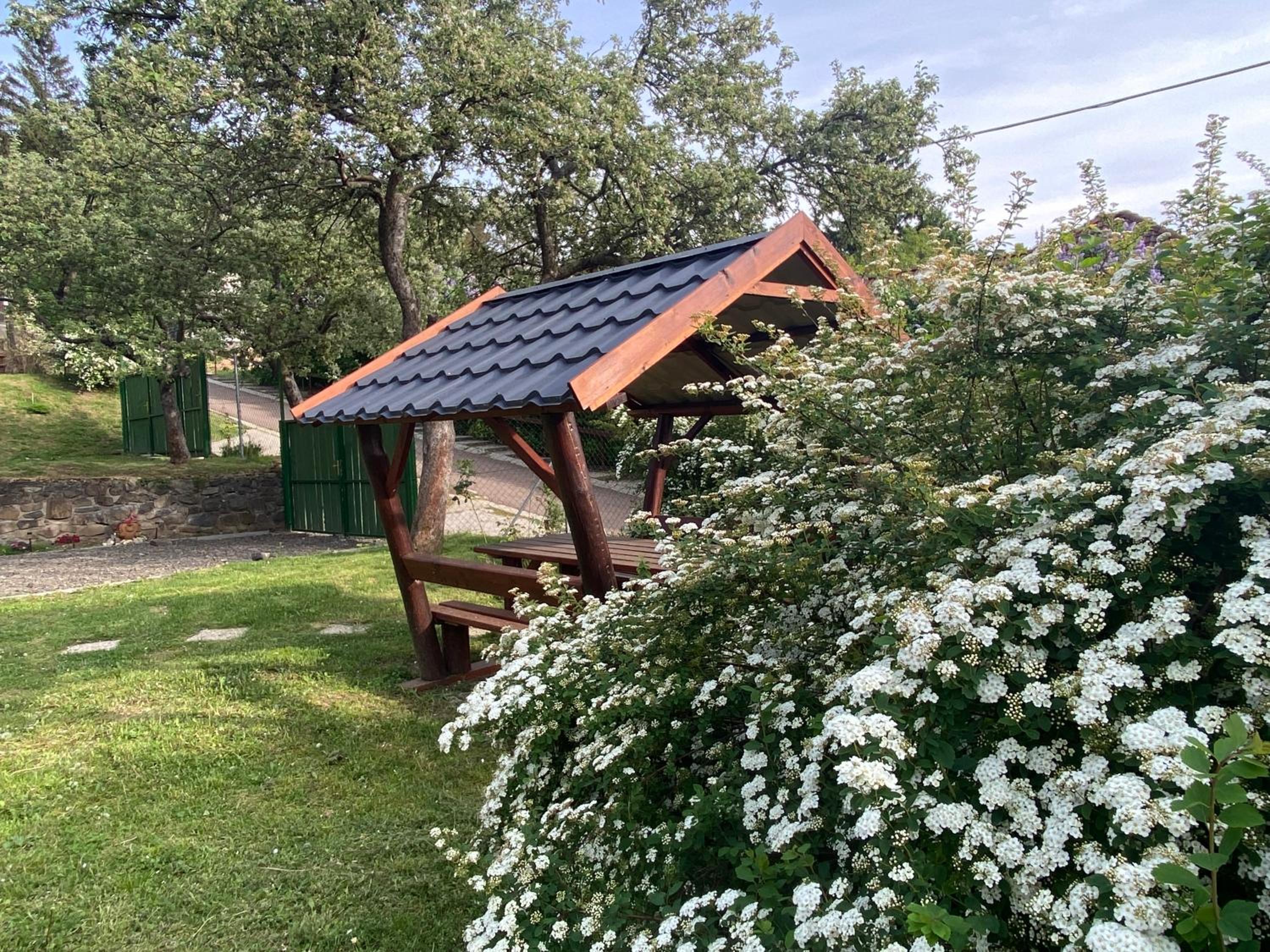 Lilakő Apartman