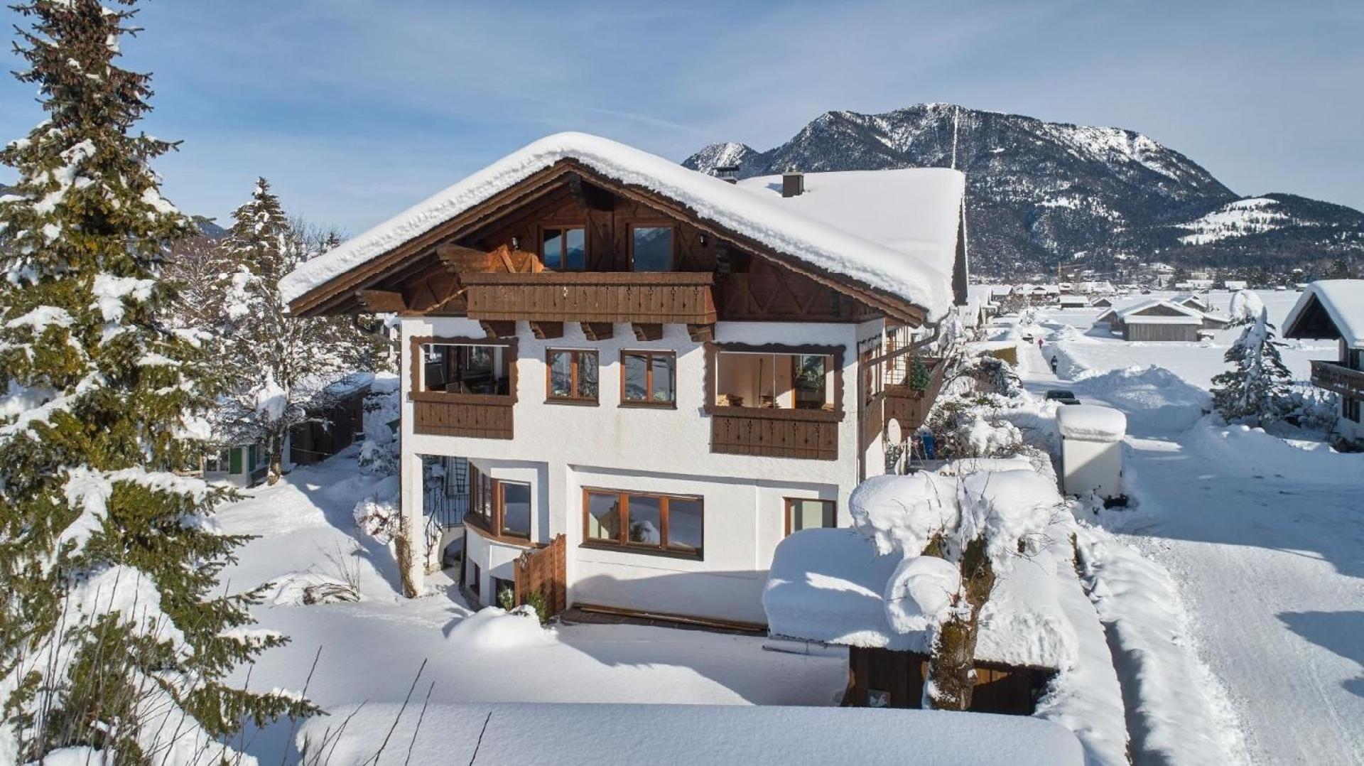 Appartement in Garmisch-Partenkirchen mit Großem Balkon