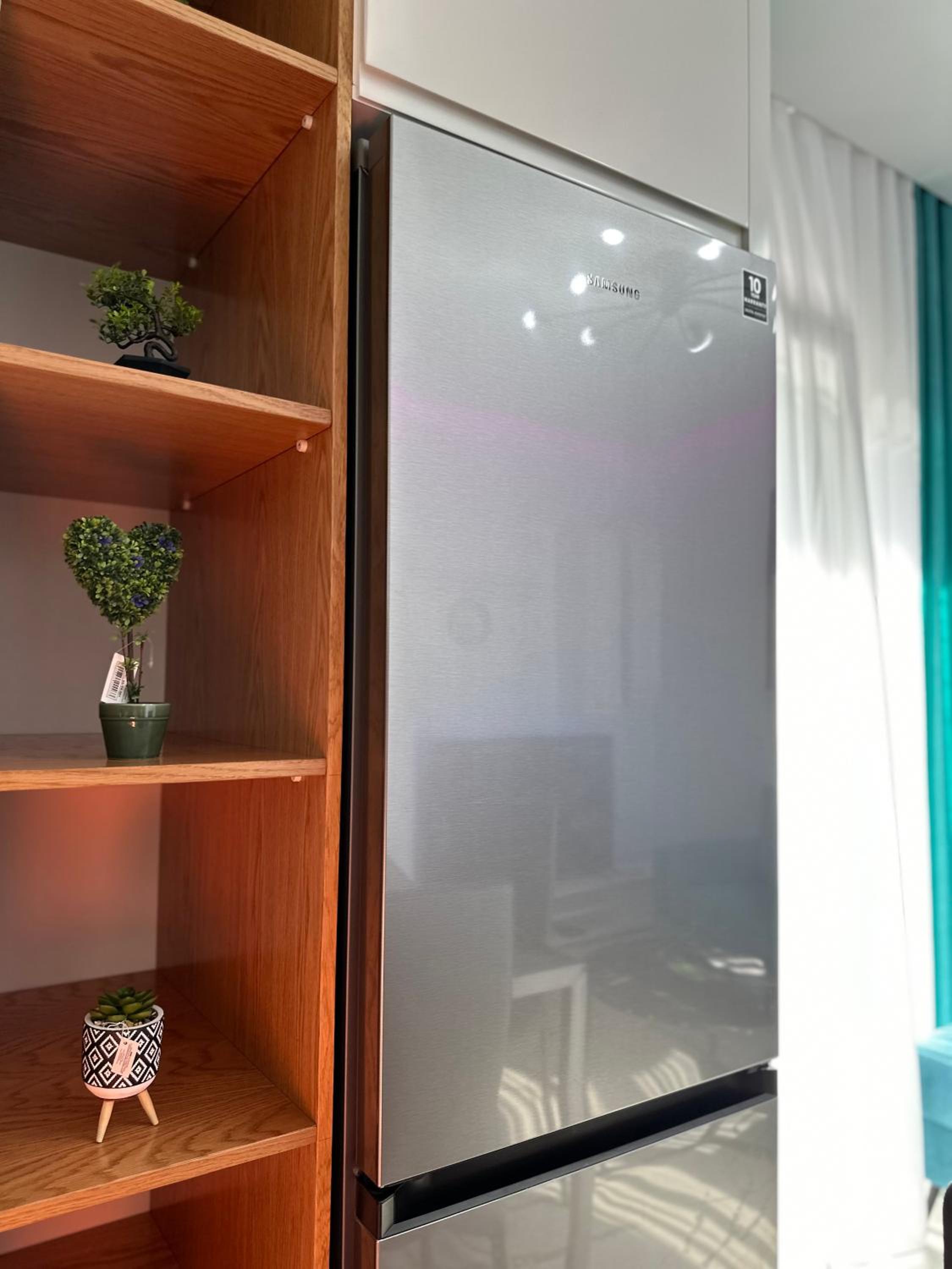 The Luxe Apartment 22