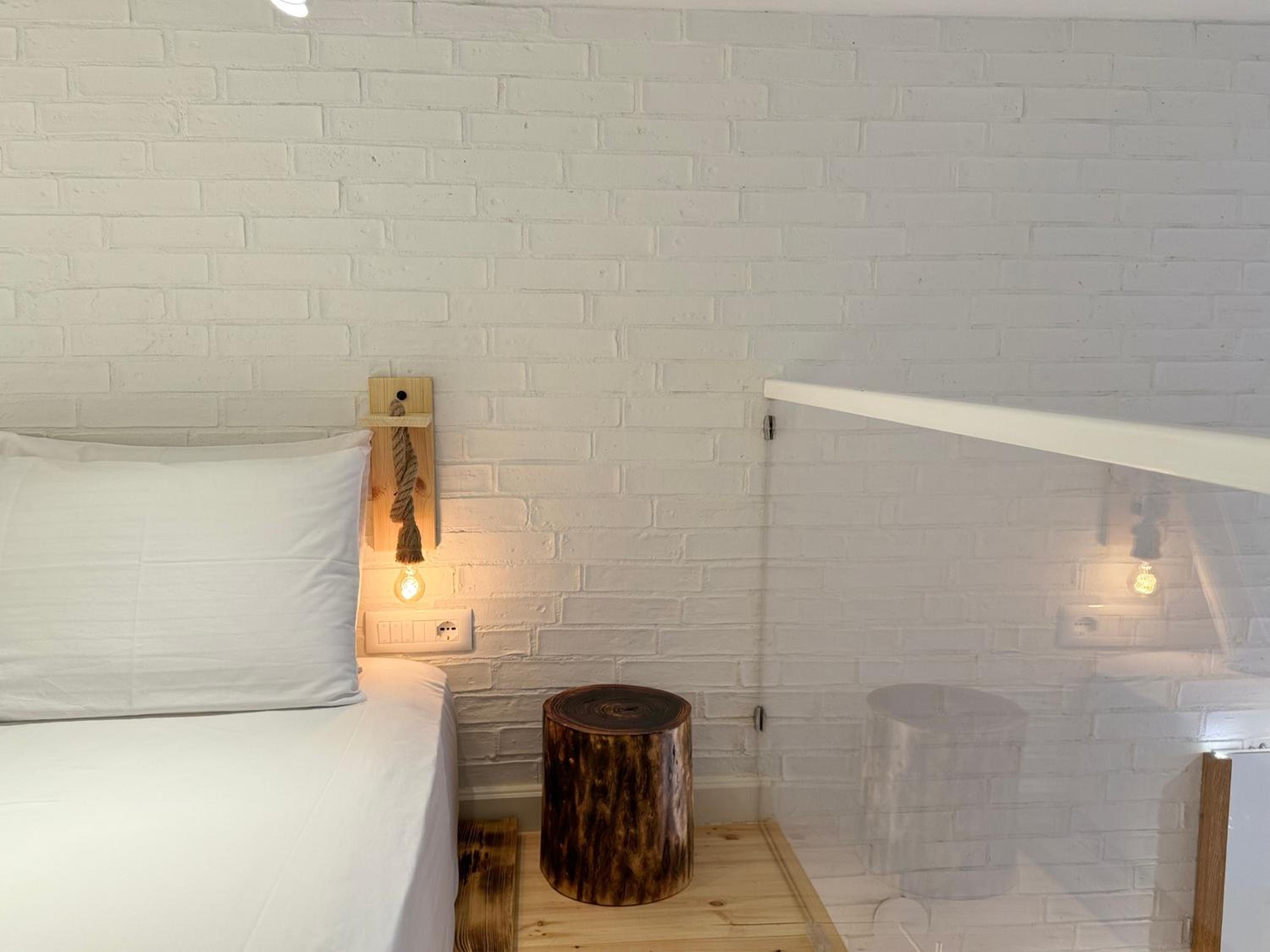 Elpis Guest House