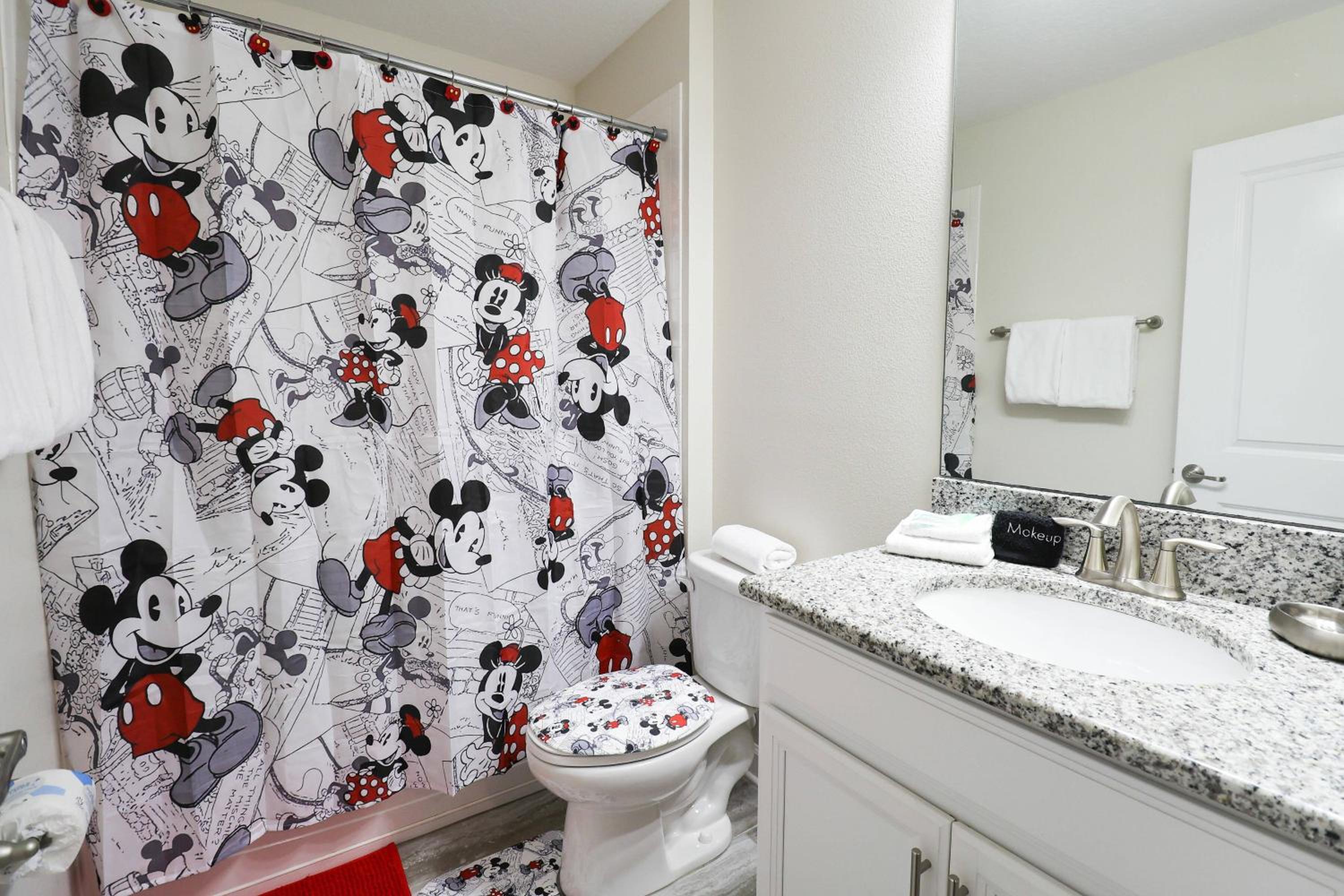 Themed 5BD Home Movie and Game Room 4726
