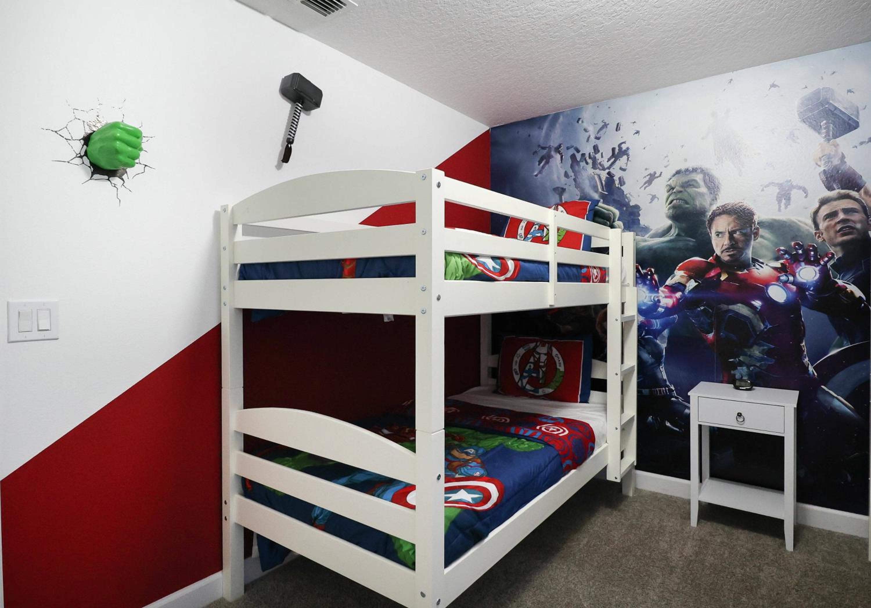 Themed 5BD Home Movie and Game Room 4726