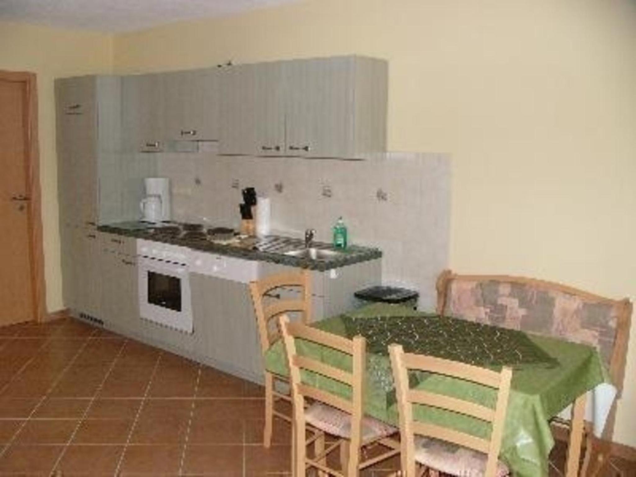 Ferienwohnung mit zwei Schlafzimmern und Terrasse - b63281 view 3