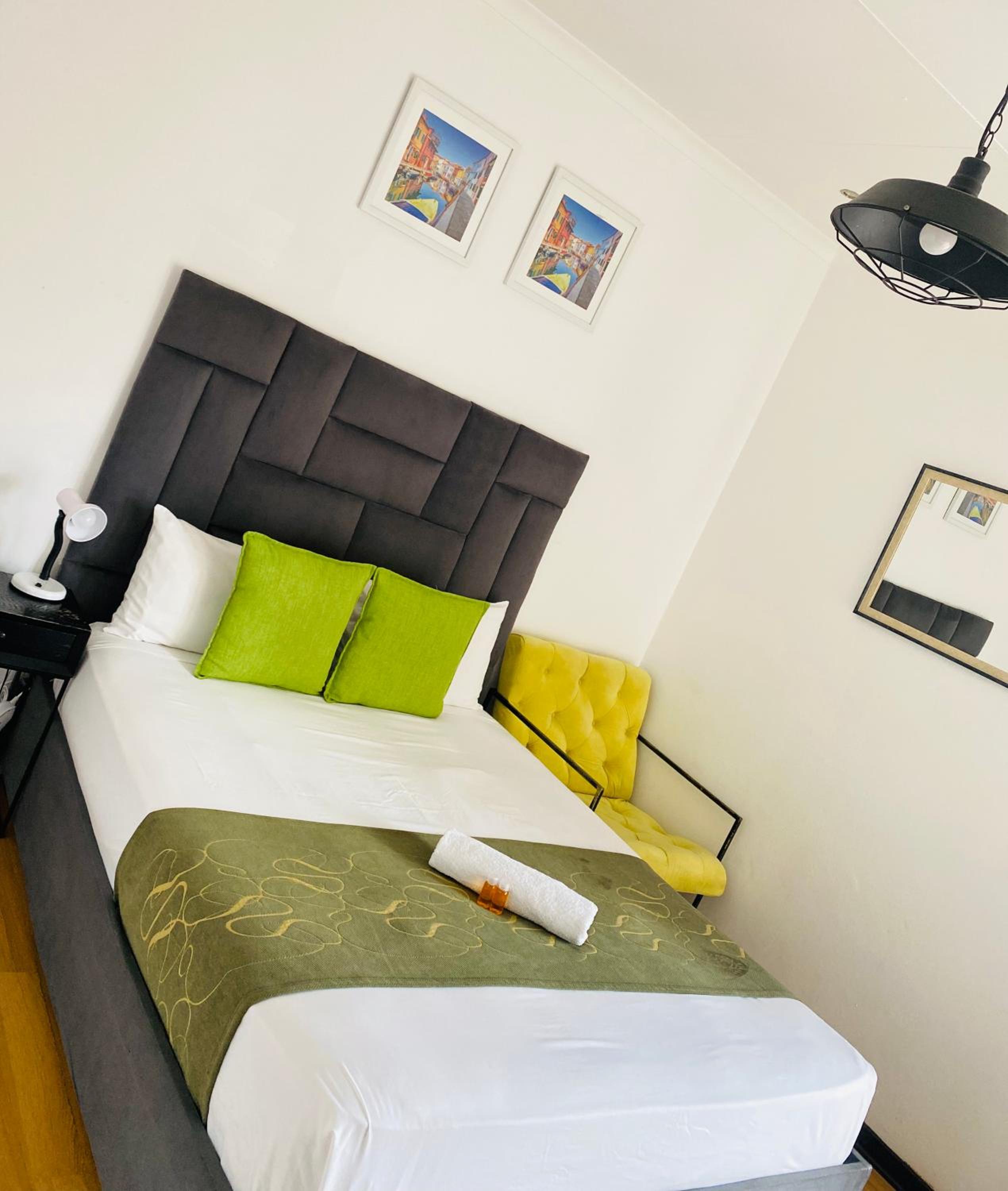 Airport Royal Guest House