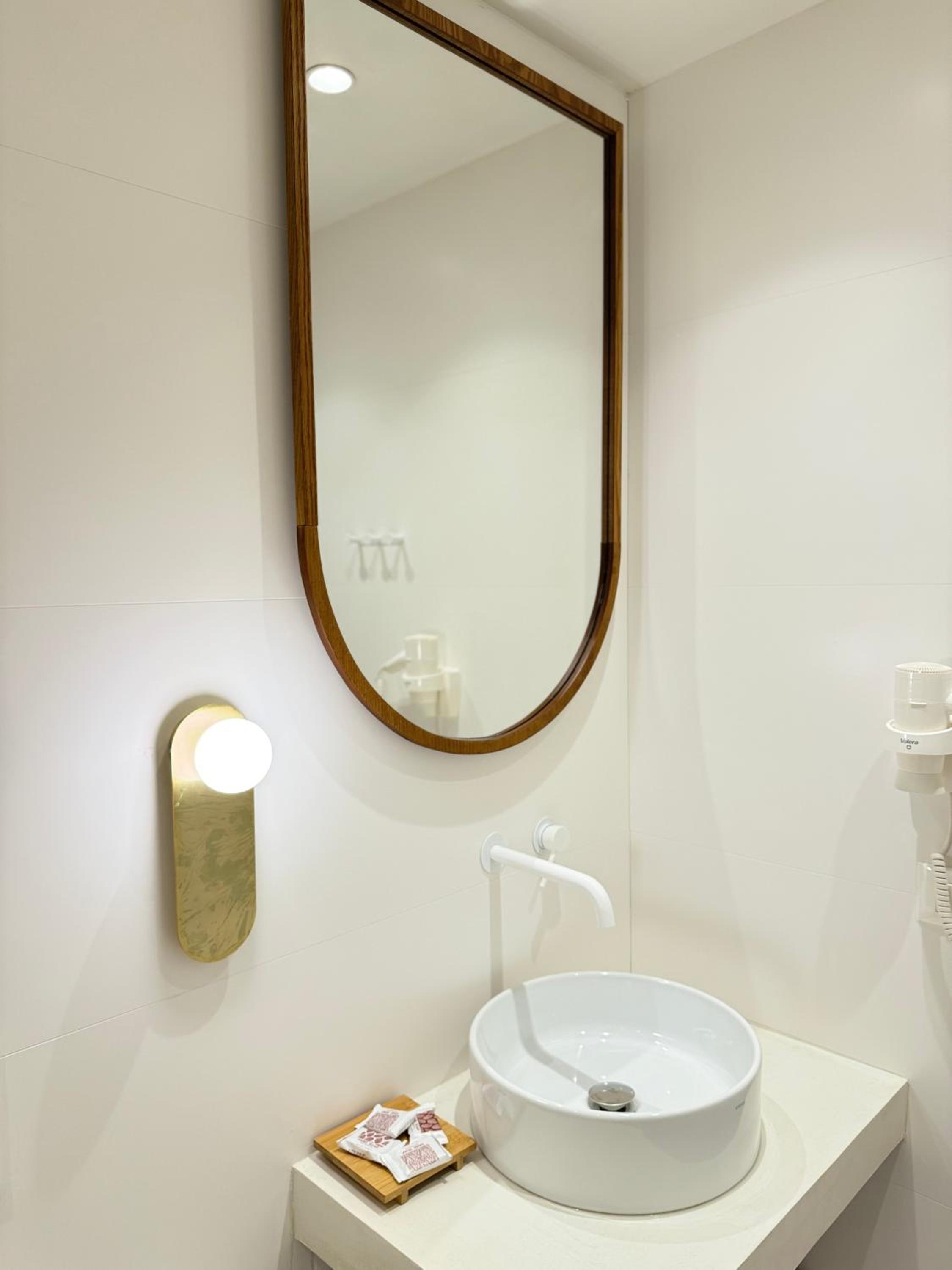 Elpis Guest House