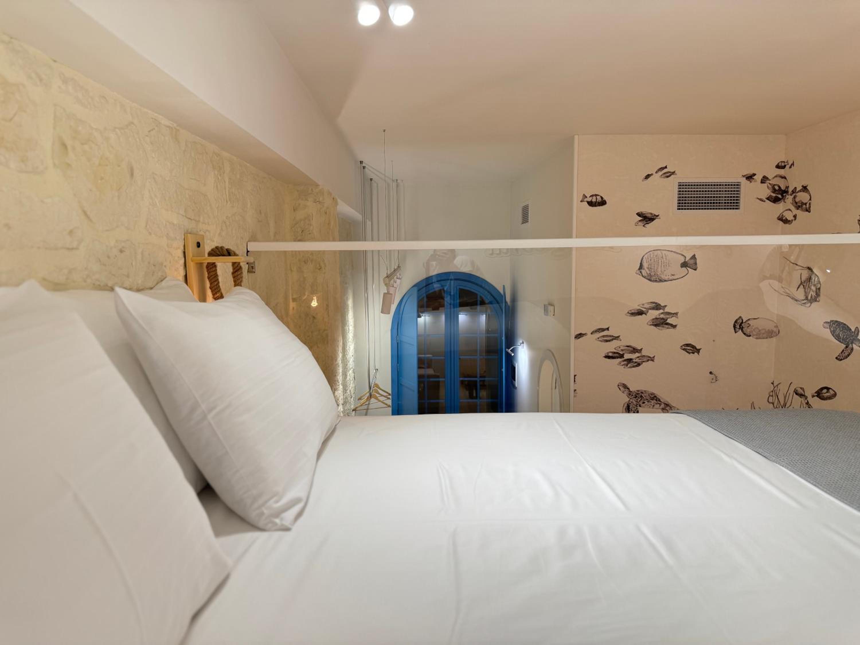Elpis Guest House