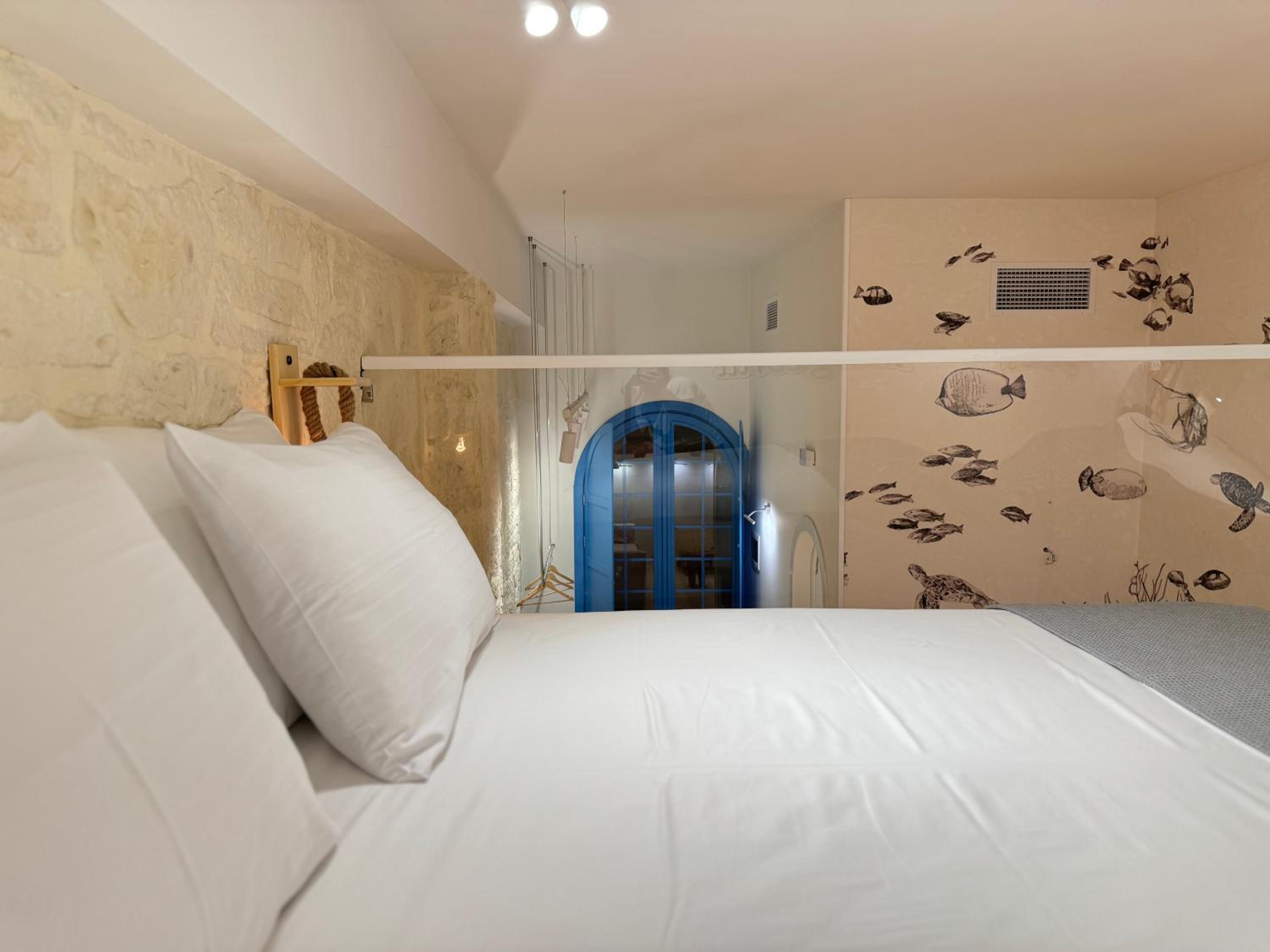 Elpis Guest House