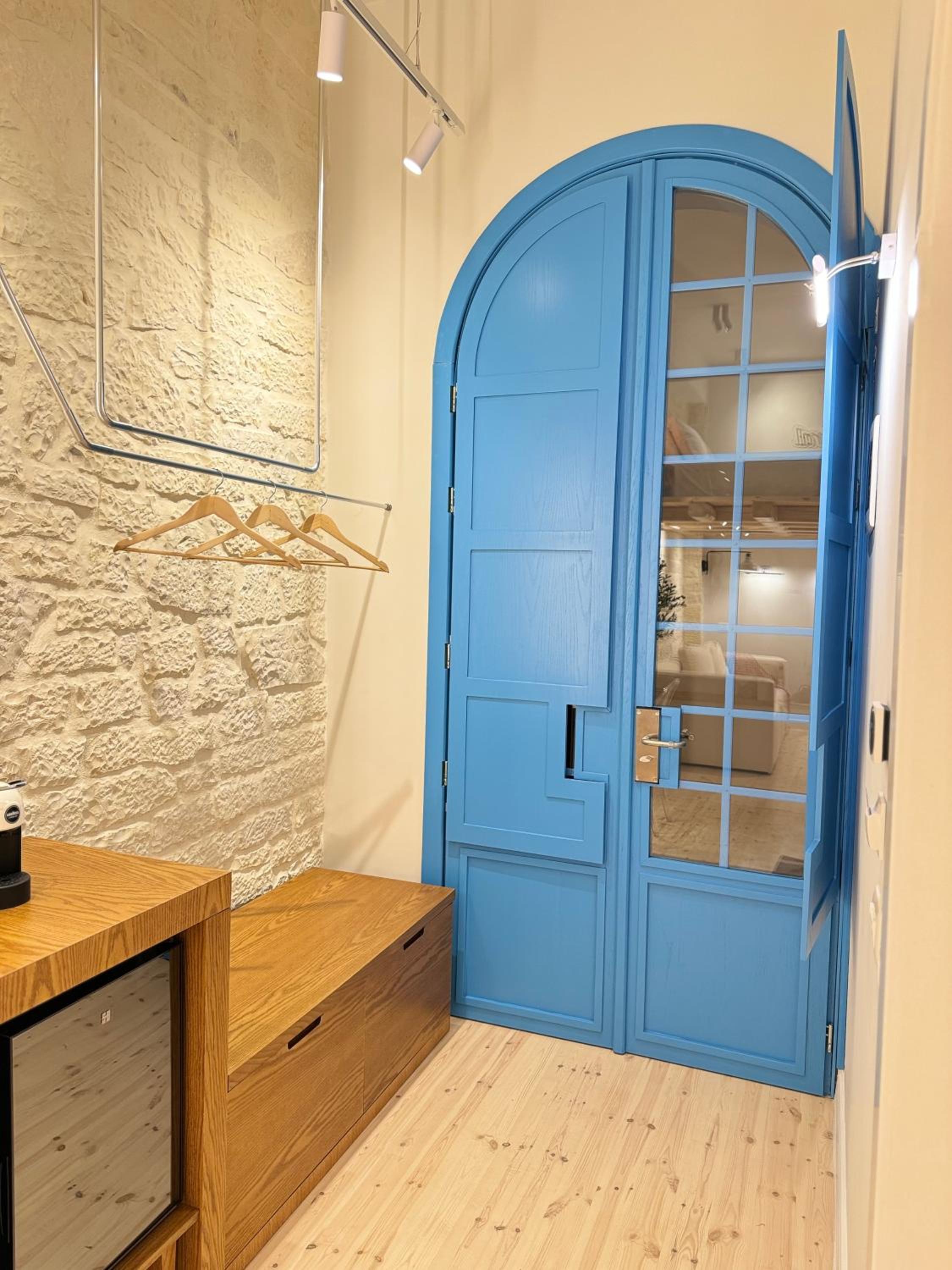 Elpis Guest House