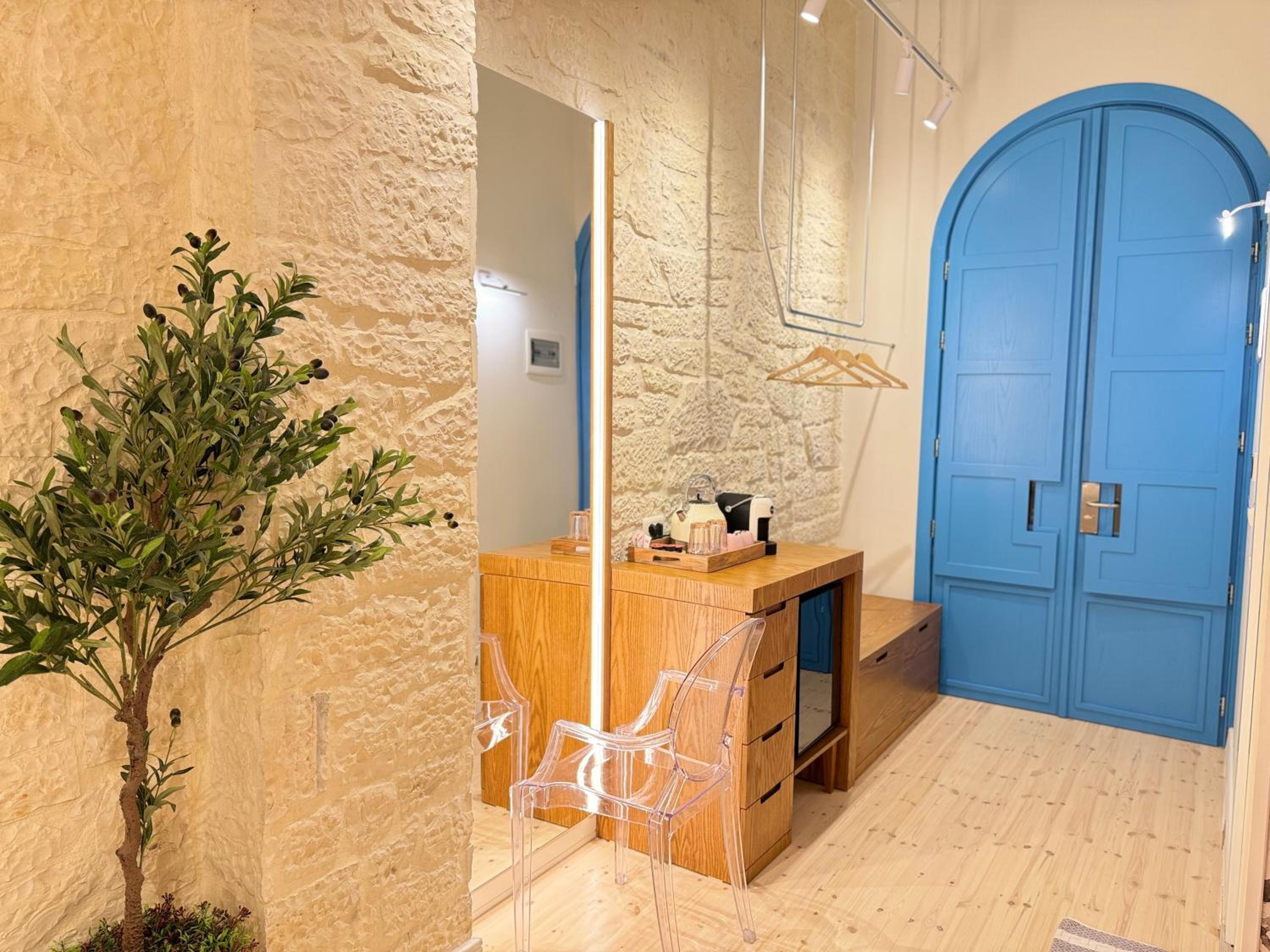 Elpis Guest House