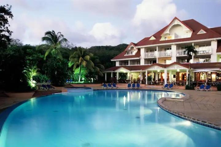 Studio Babzou - Vue mer-Calme-Piscine-Jacuzzi-Plage-Bar view 2