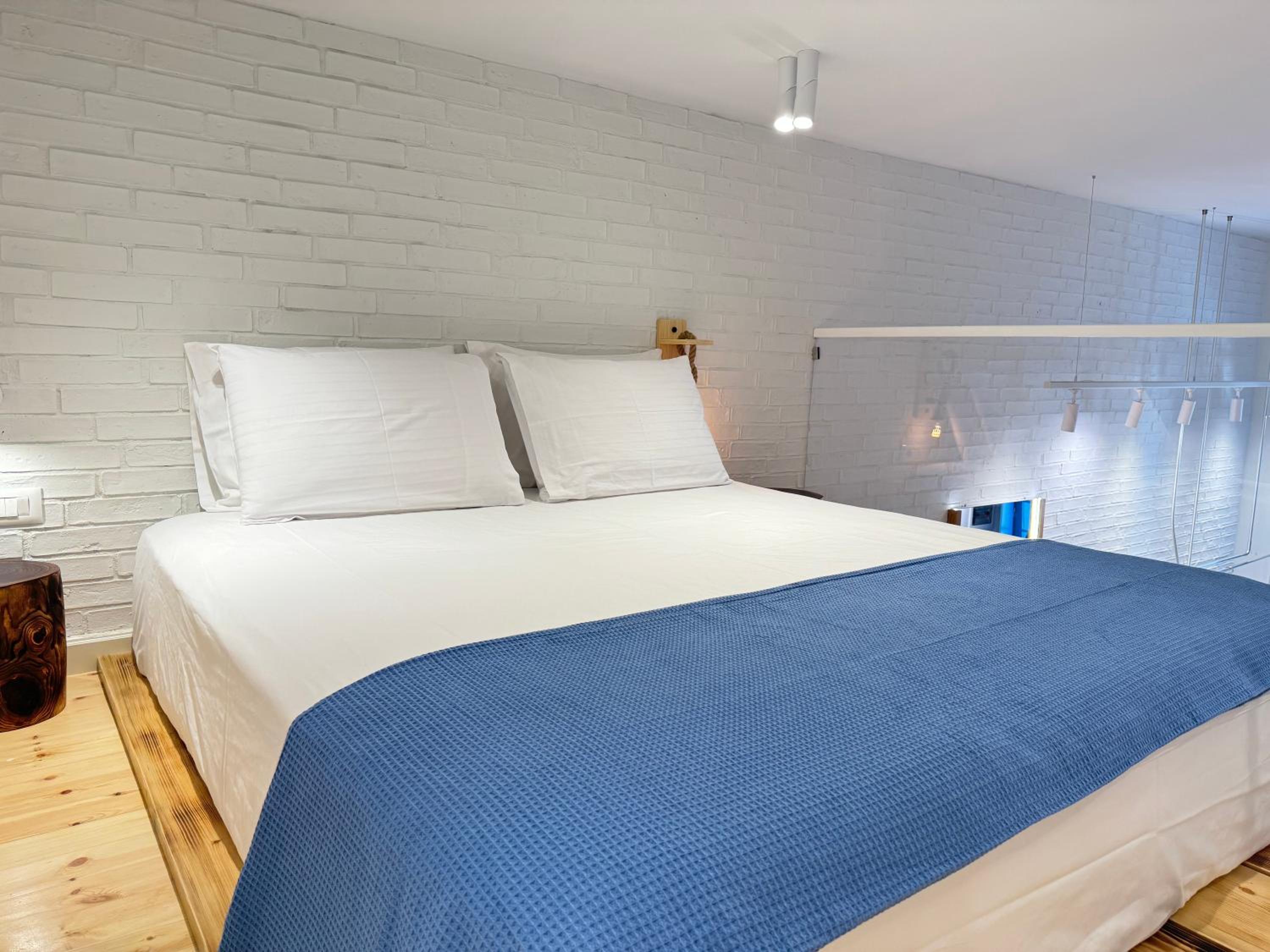Elpis Guest House