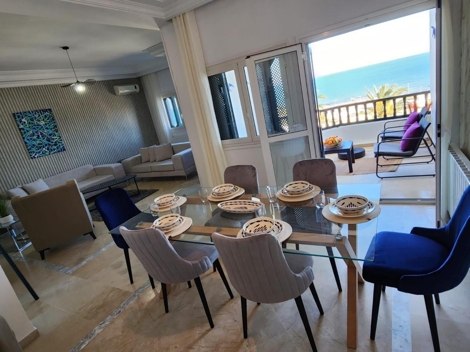 Splendid Beach View Apartment