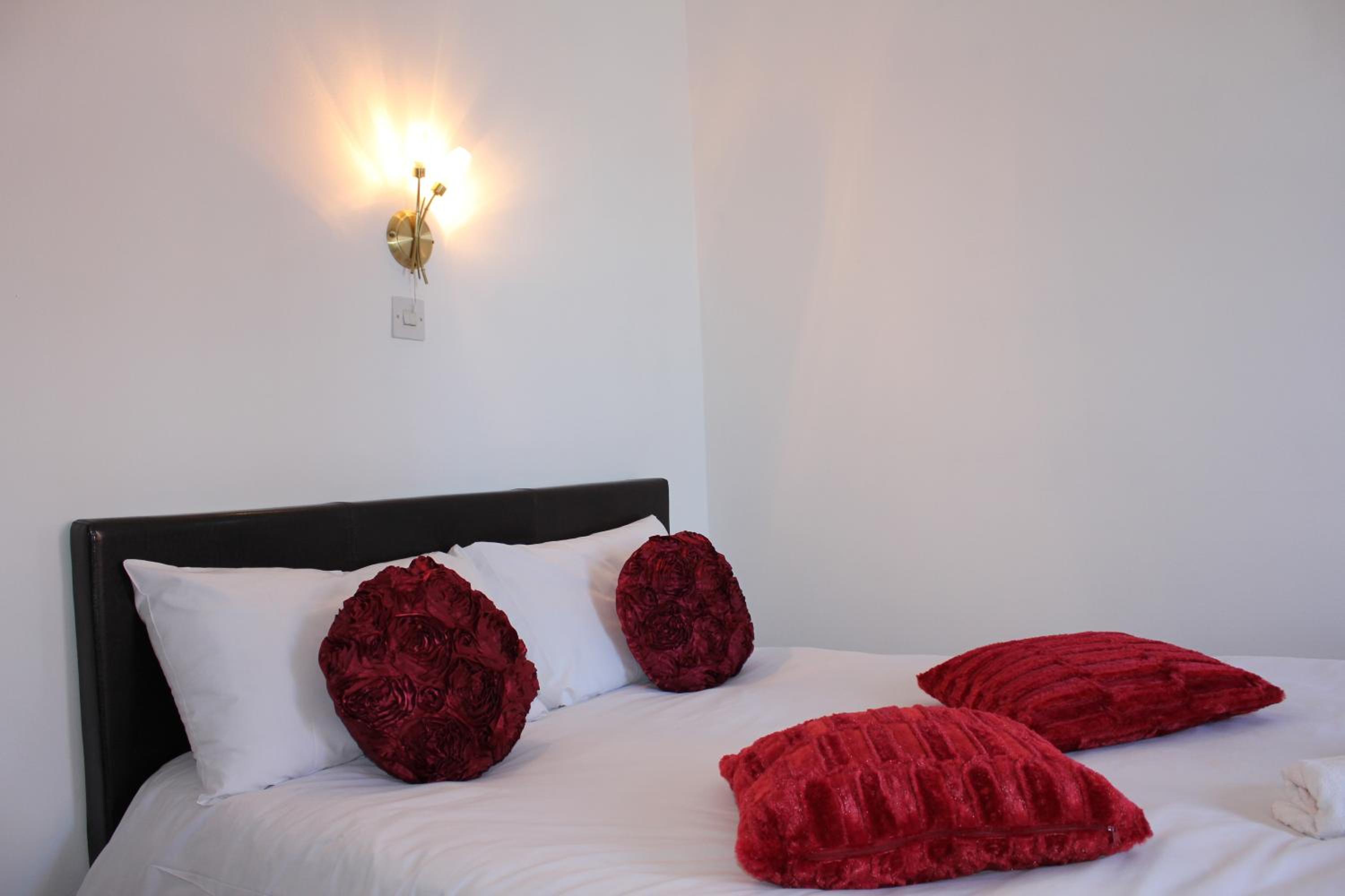 Bishops Stortford Vacations - The George Hotel Stansted Airport - Property Image 6