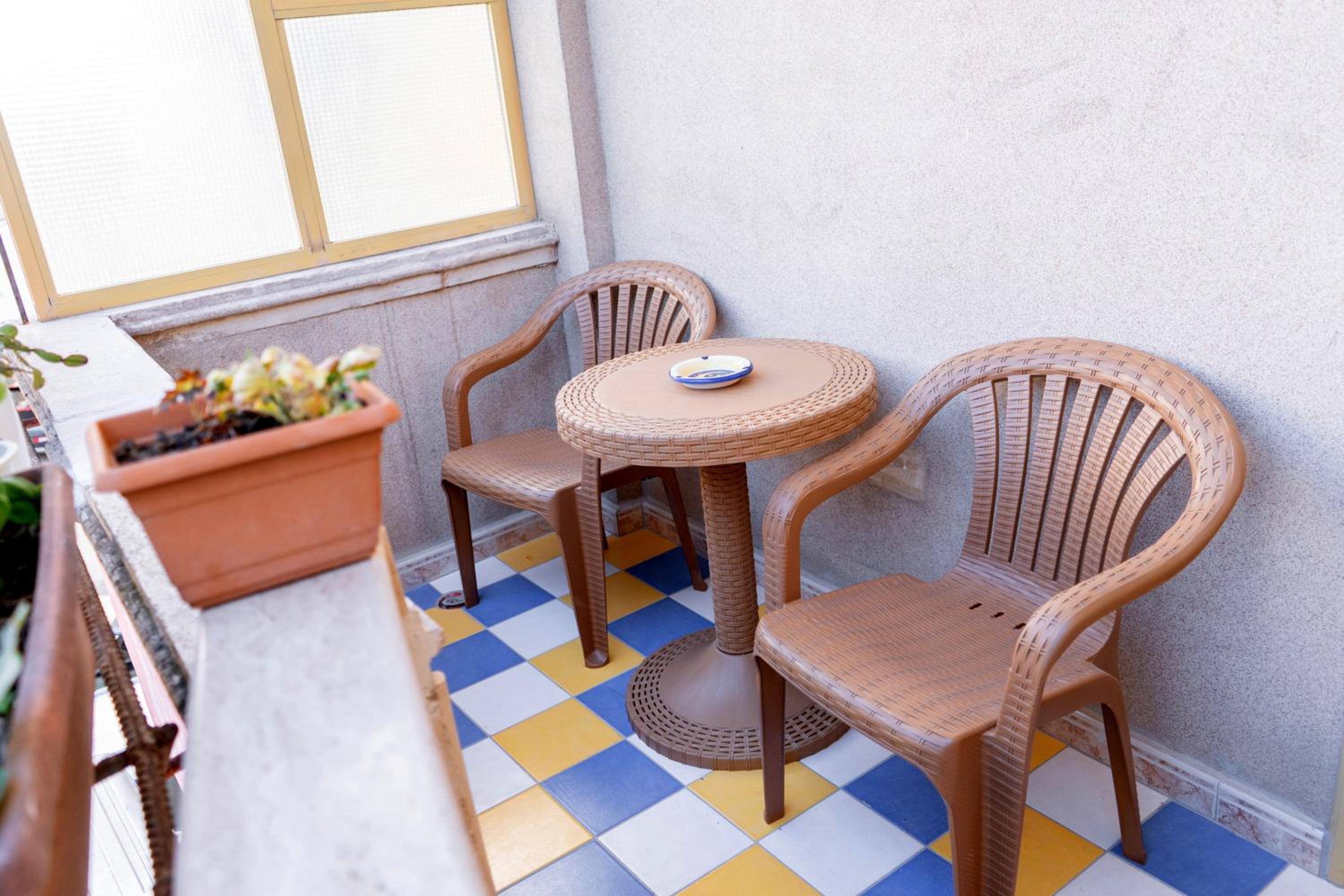 Spacious & Relaxing Home with Free Parking