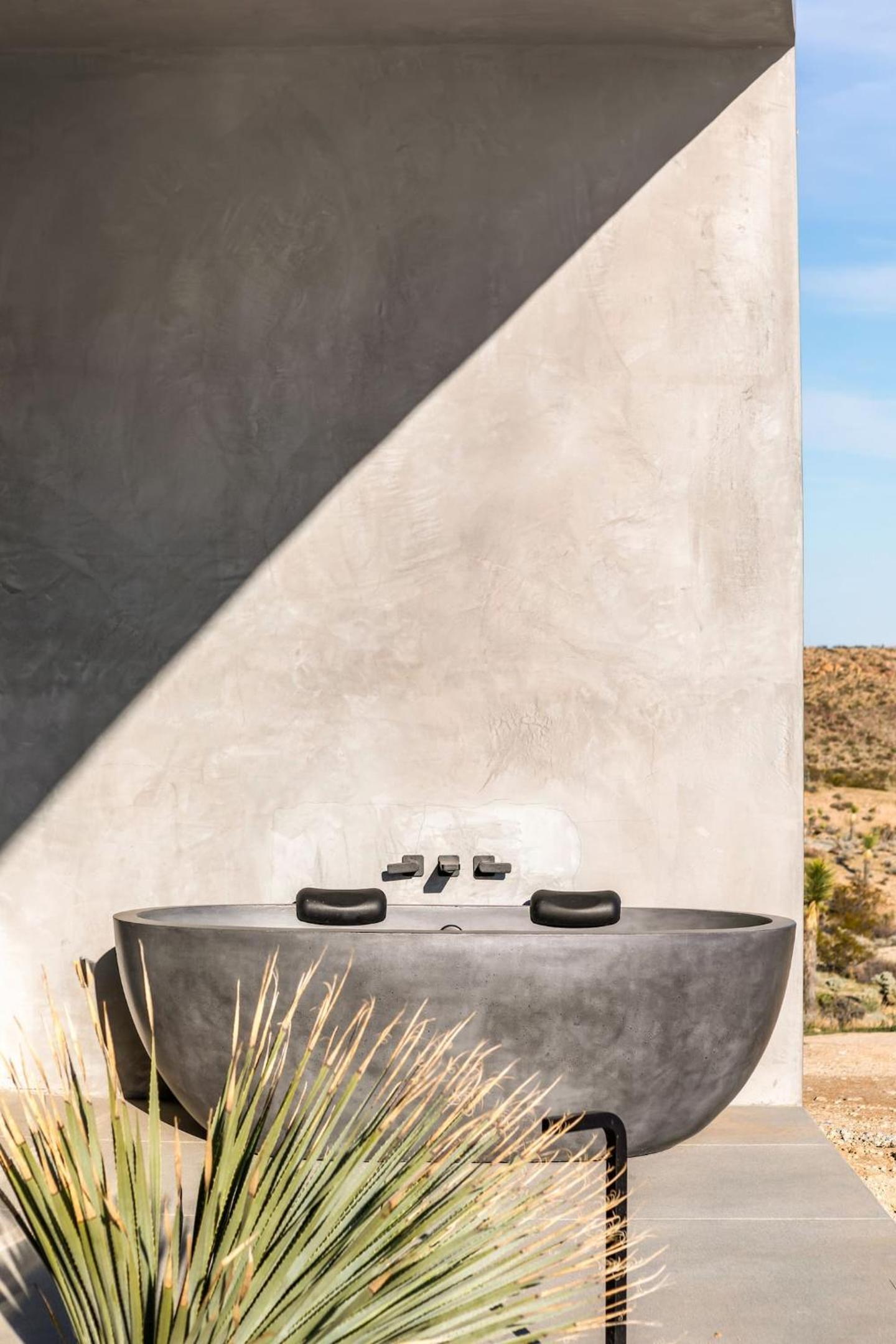 Yin And Yang The Perfect Joshua Tree Retreat - Property Image 96