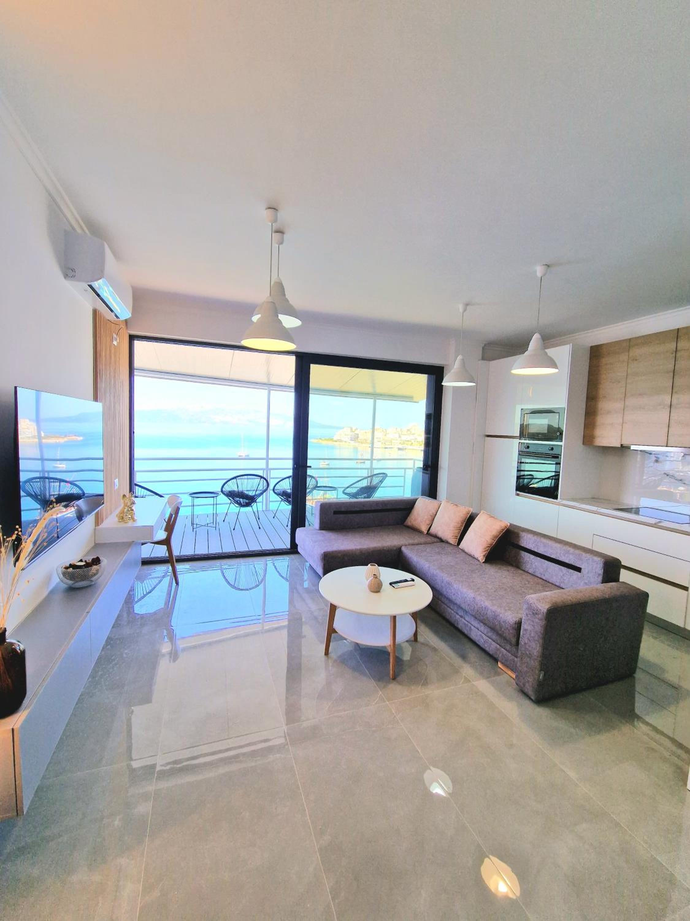 New Beachfront Apartment Pirali in Saranda City