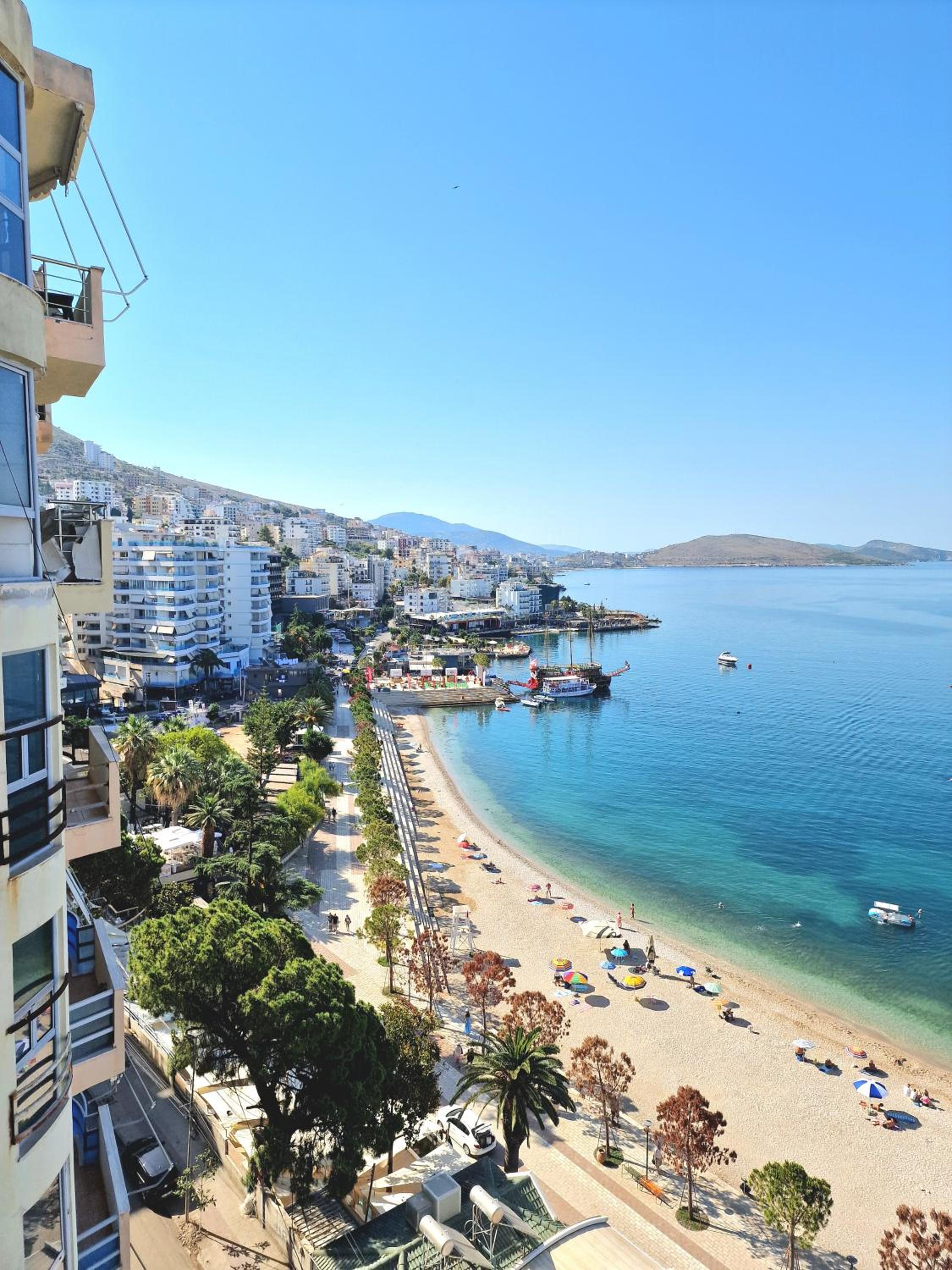 New Beachfront Apartment Pirali in Saranda City
