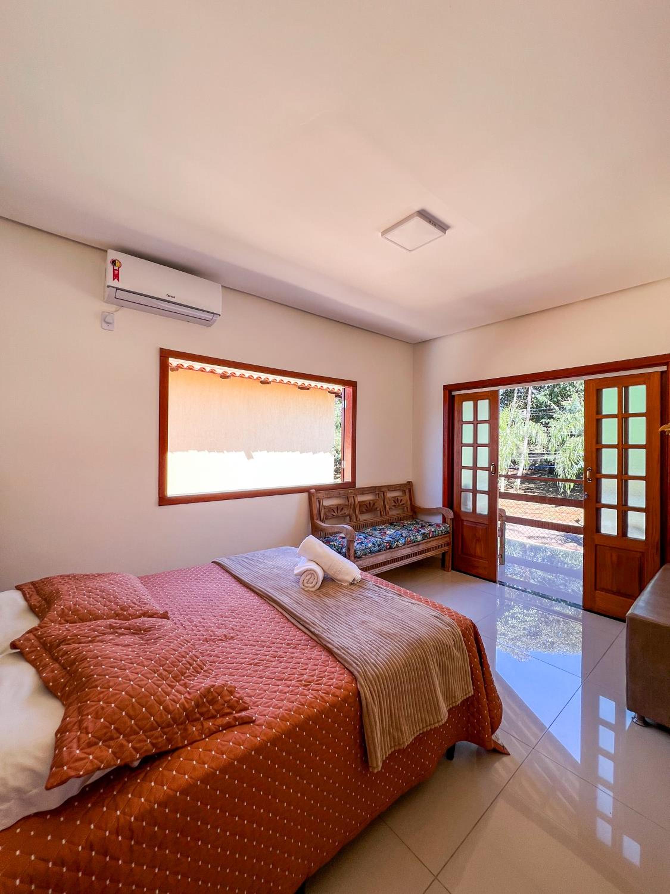 Casa espelho - 4 suítes em Pirenópolis
