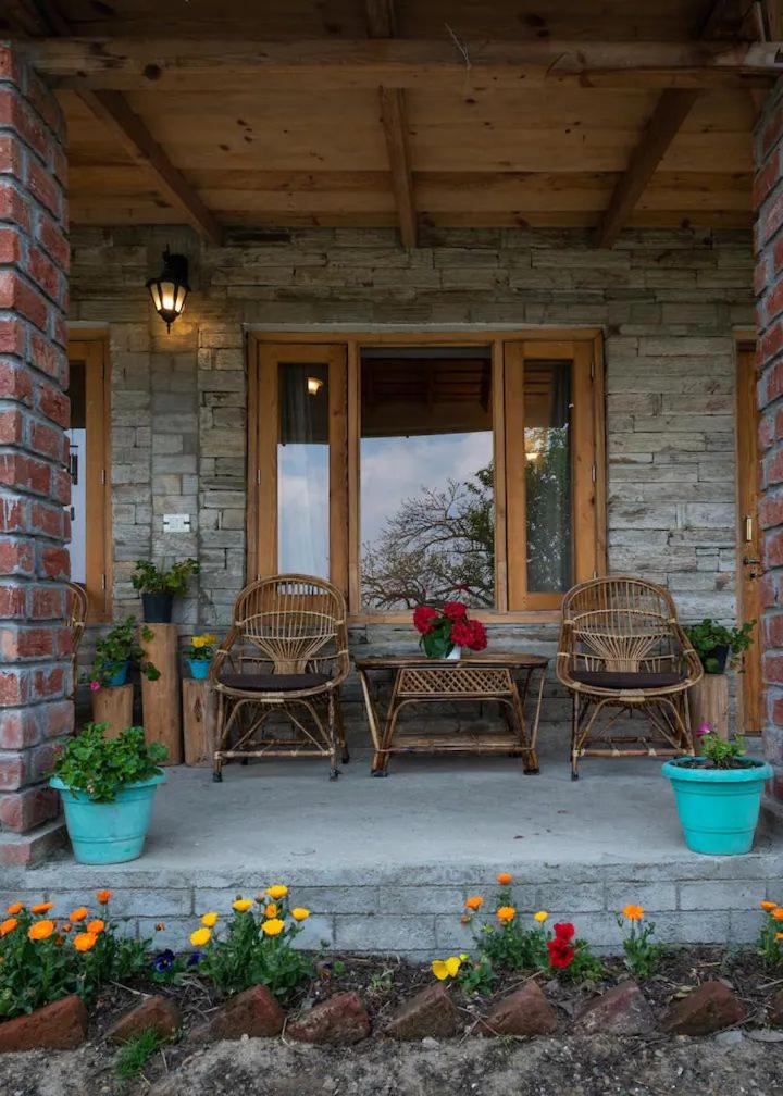 THHPLIFE x Stonehouse with Himalayan view and orchard view 4