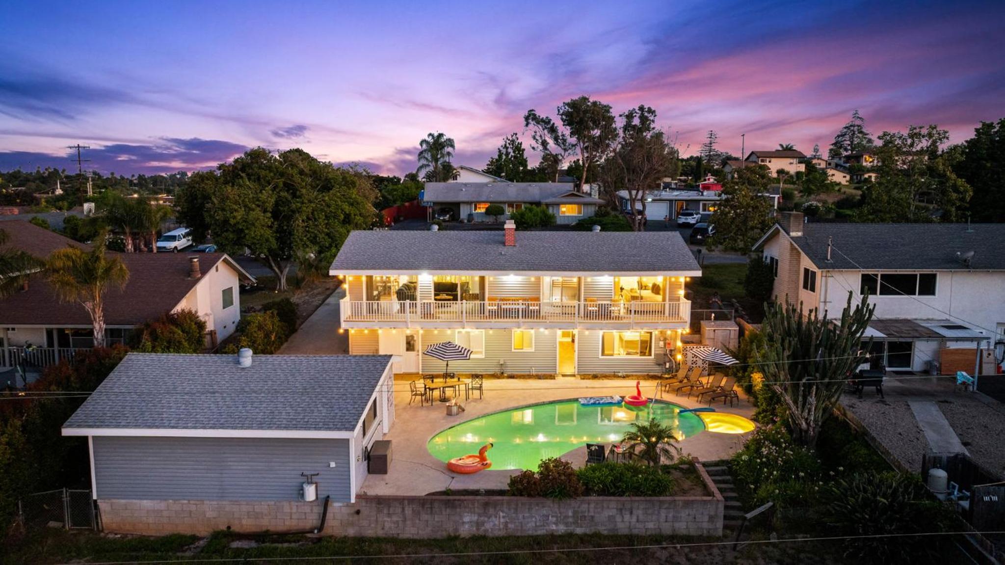 Pet friendly Vet Owned Home with Pool view 3