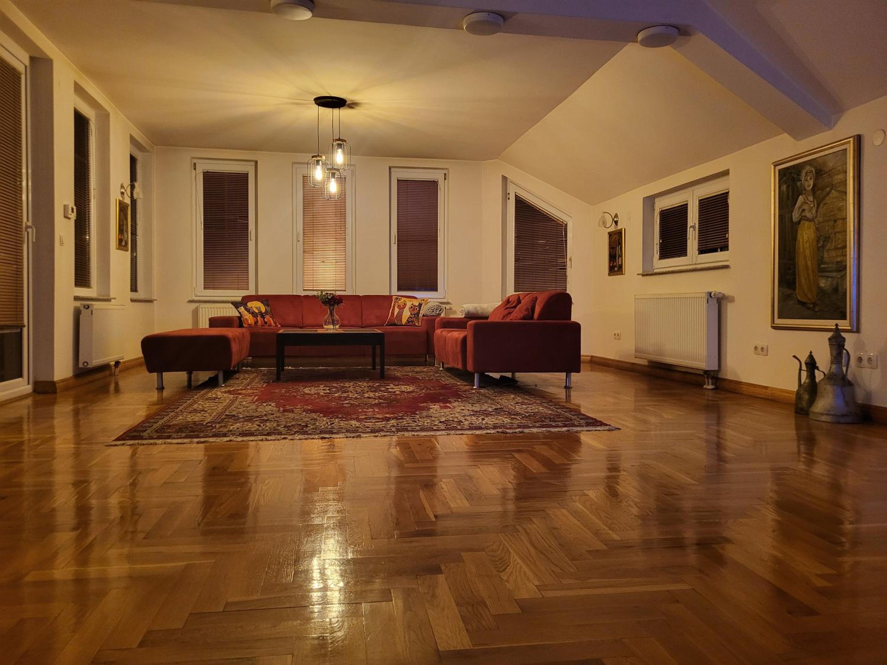 Residence Apartments Hari Sarajevo, Spacy Apartments, Free parking, Aircondition, Airport 1,5 km