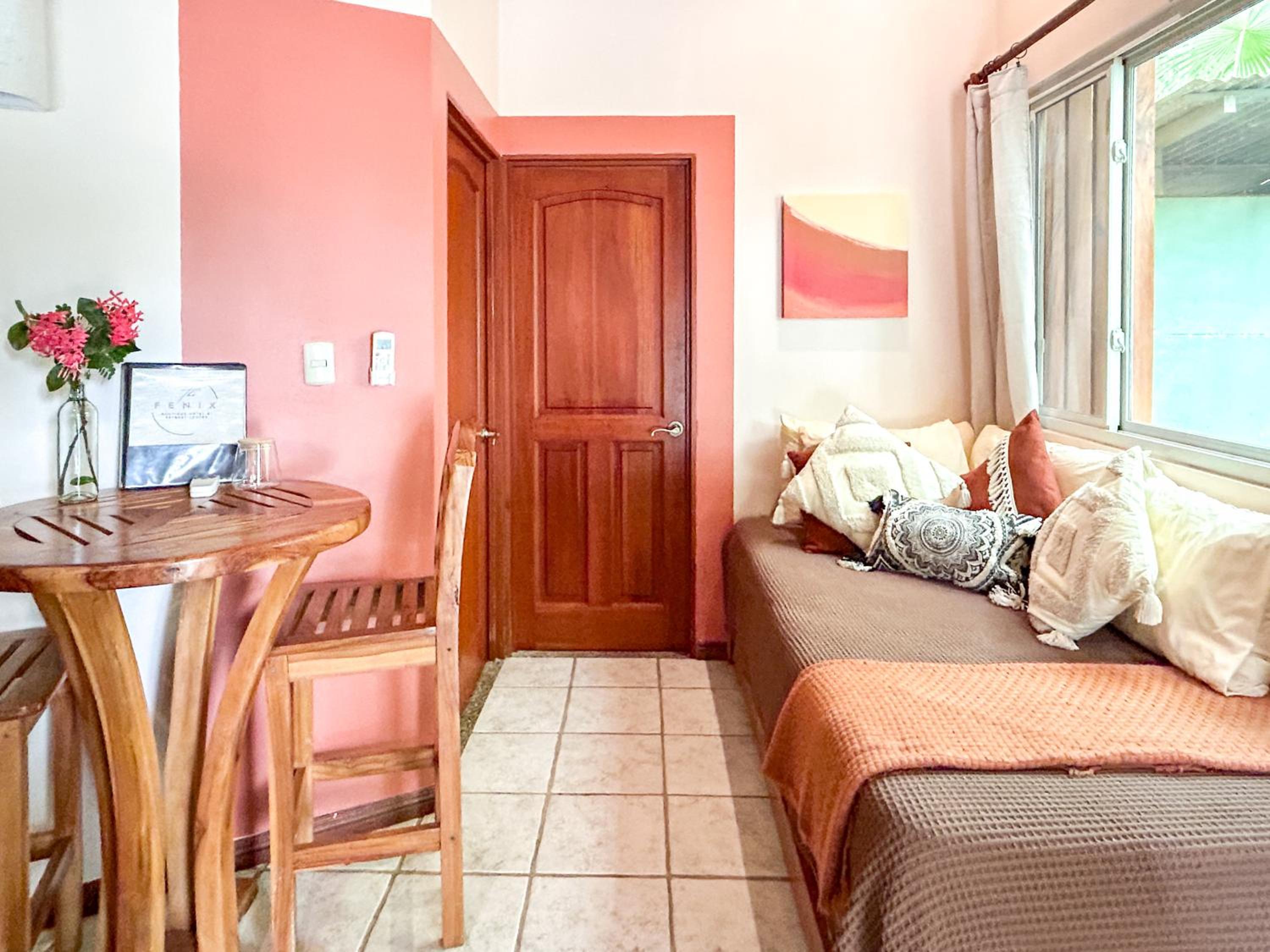 Fenix Hotel - On the Beach