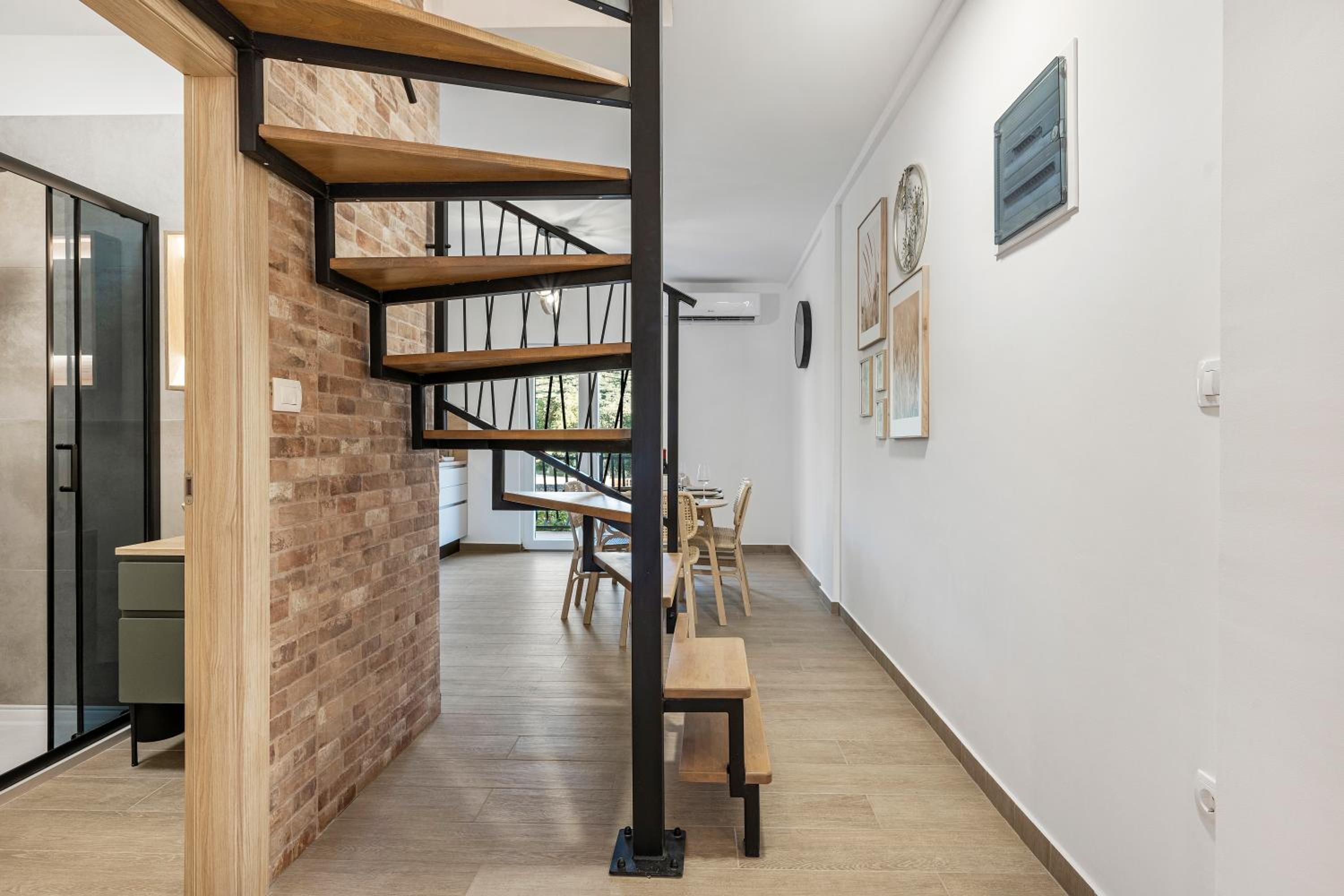 Hedonica house