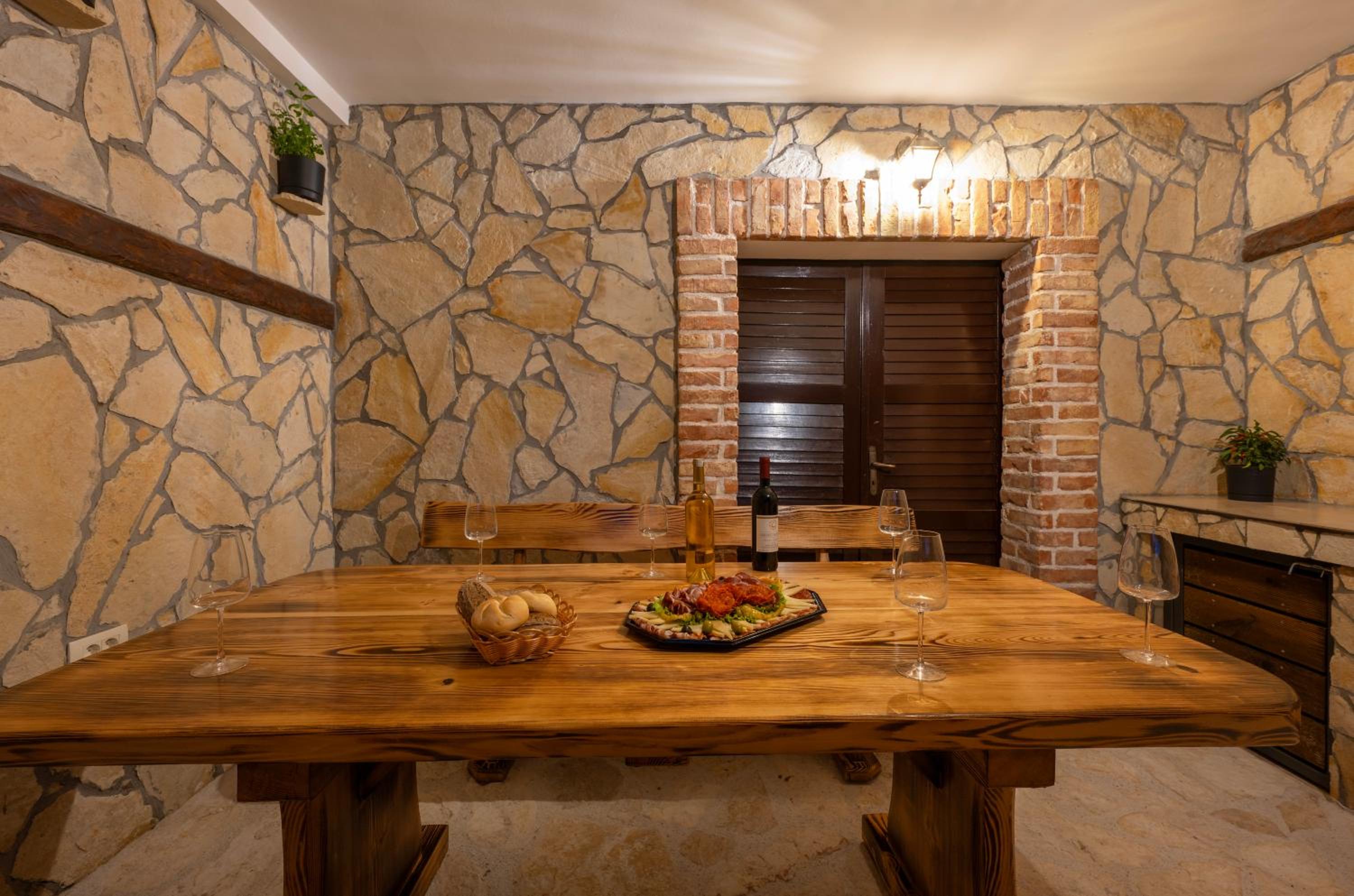 Hedonica house