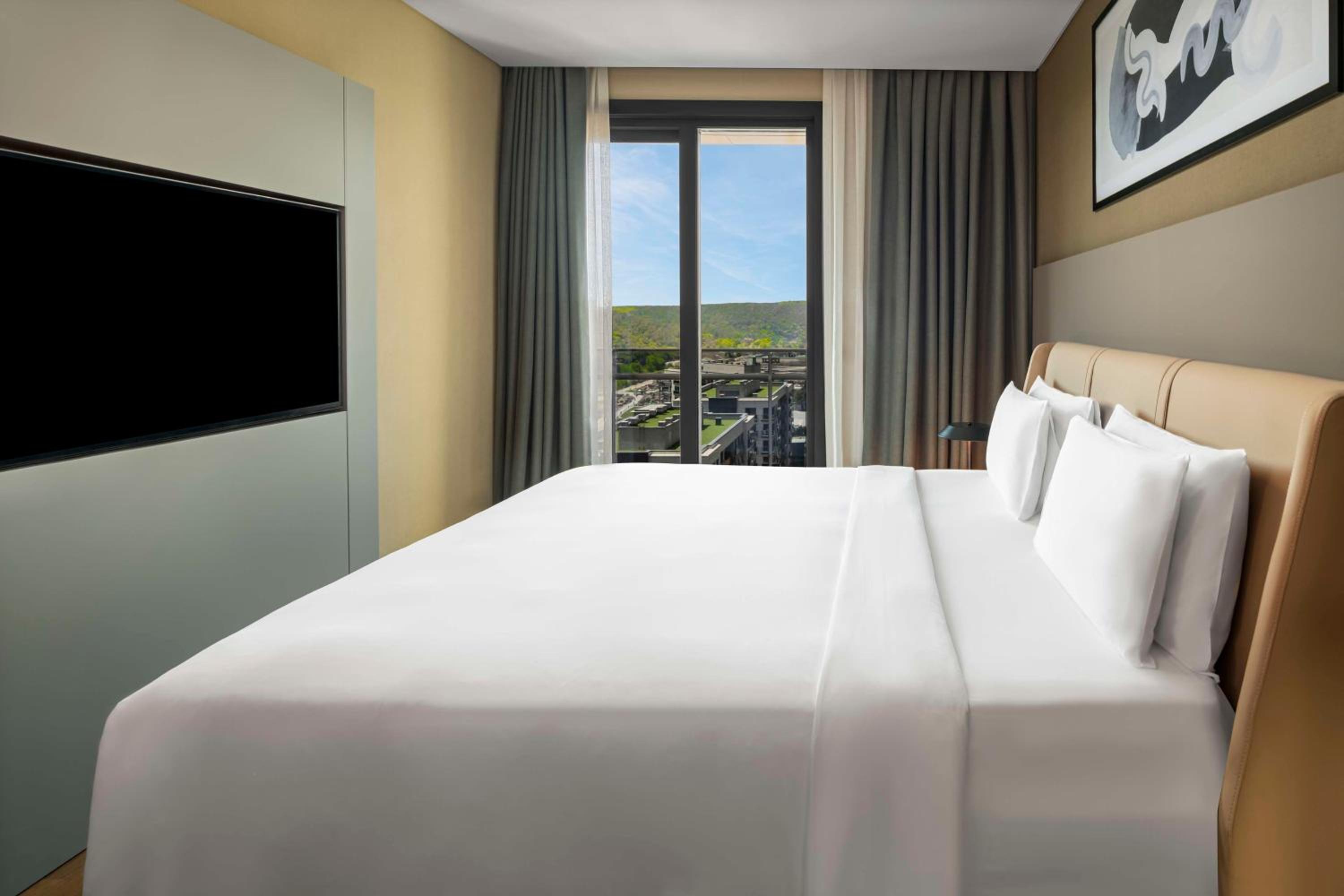 Radisson Residences Vadistanbul - Image 19