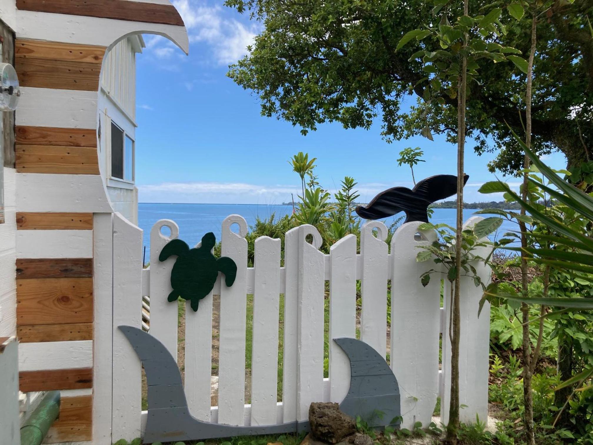 Hilo Bay Oceanfront Bed and Breakfast