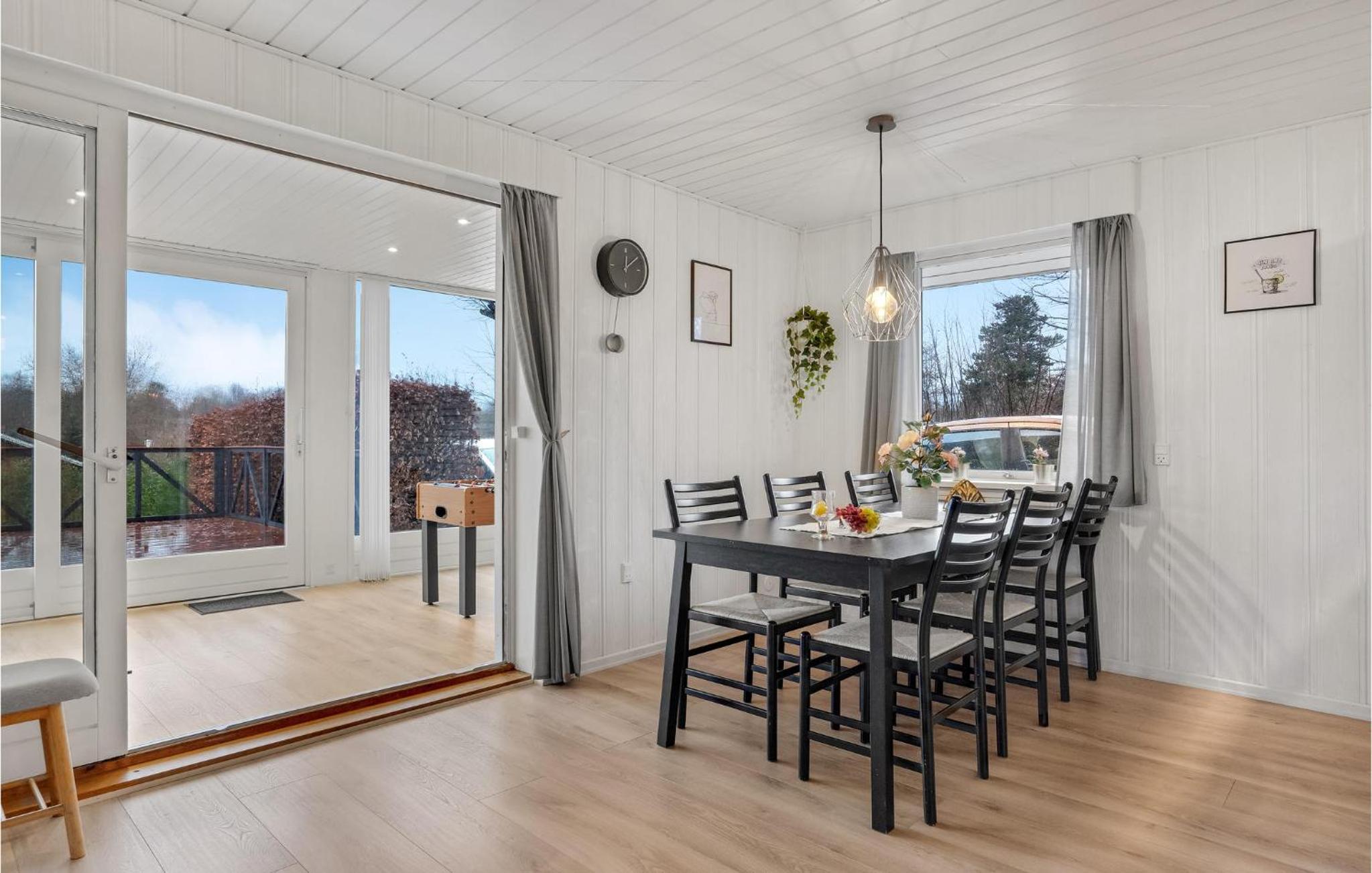 4 Bedroom Lovely Home In Hejls view 3
