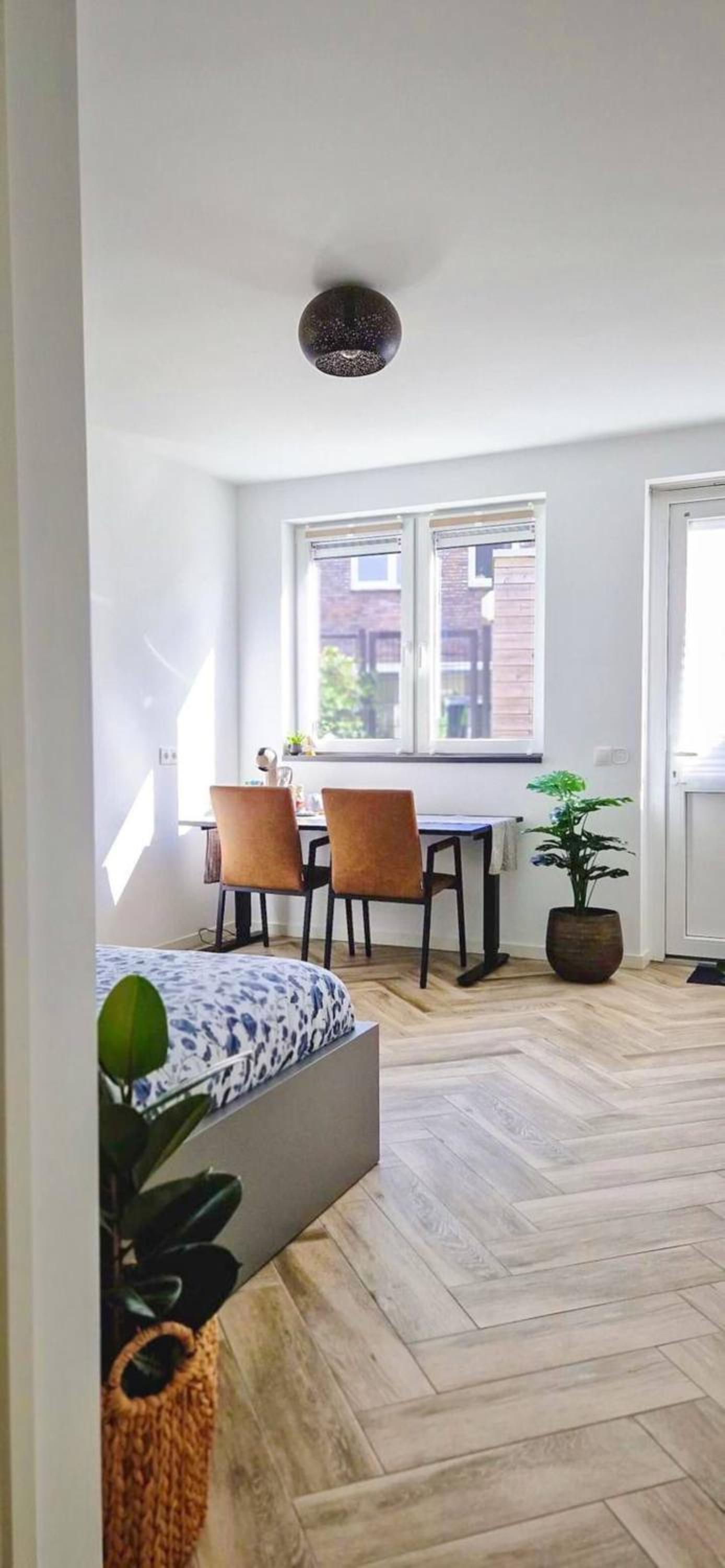 Modern & Convenient Studio