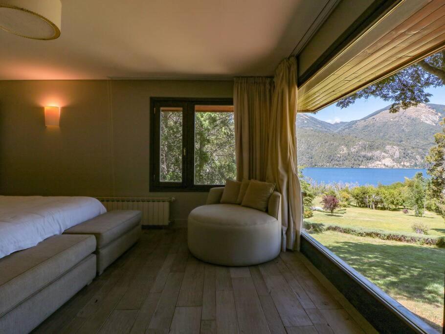 The Lakes & Mountains Bariloche