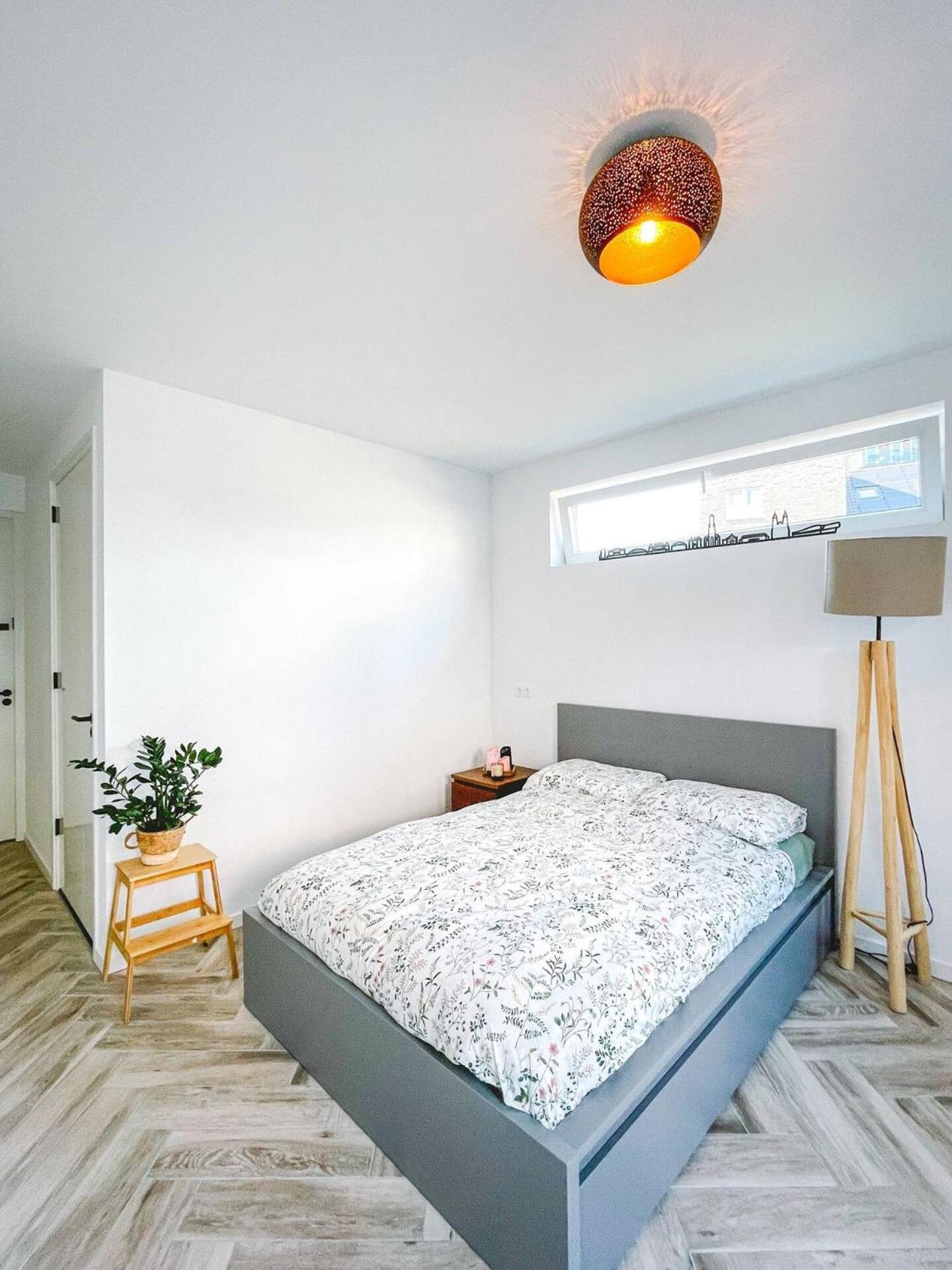 Modern & Convenient Studio