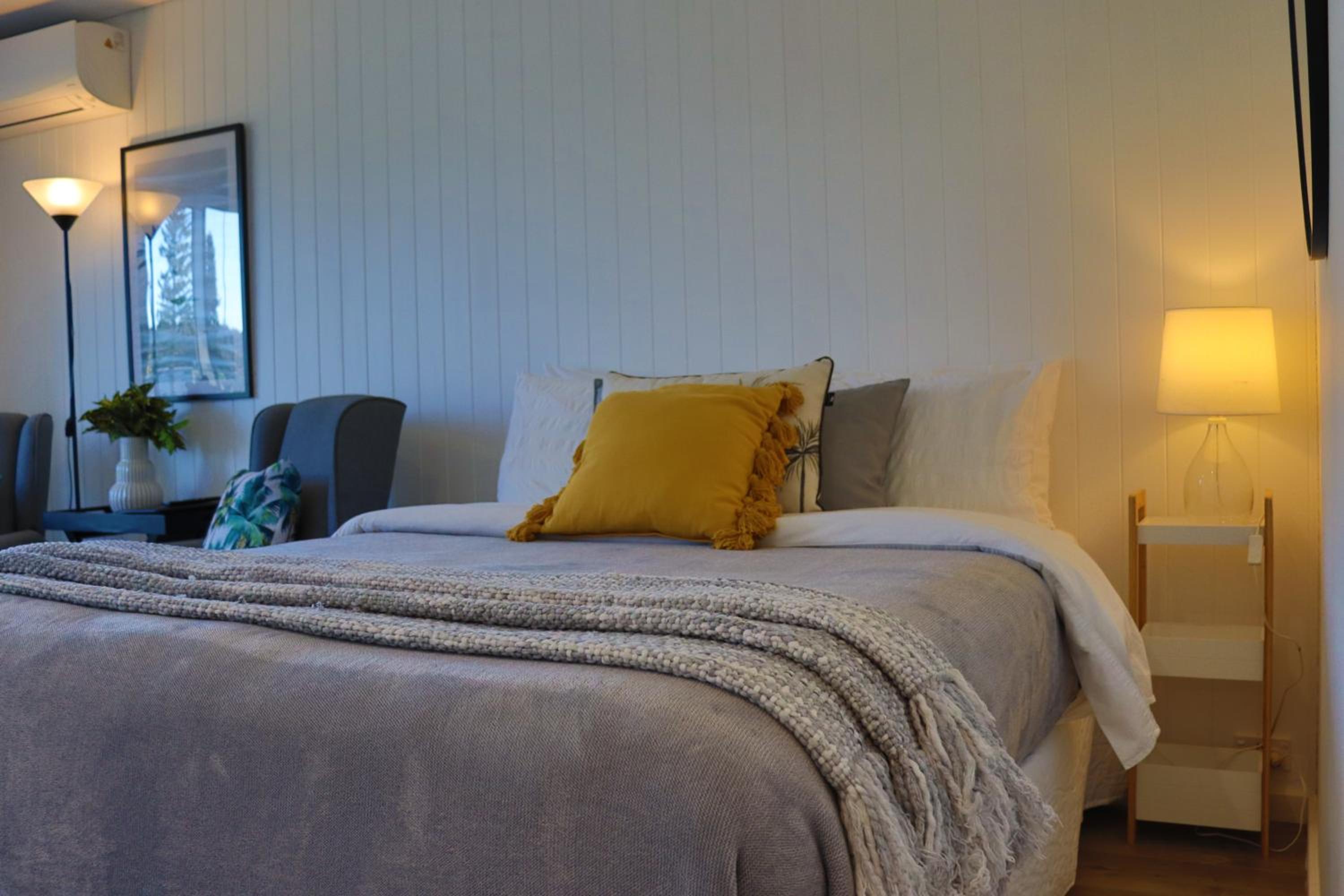Dee Why Beach - Surfrider Studio 8