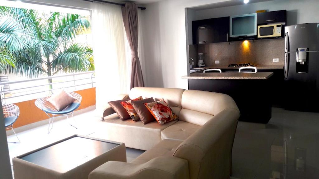 214 three bedroom apartment exclusive area cali