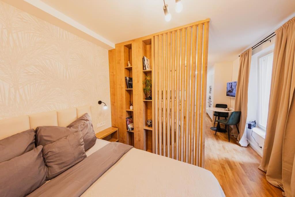 Stylish Studio in the center