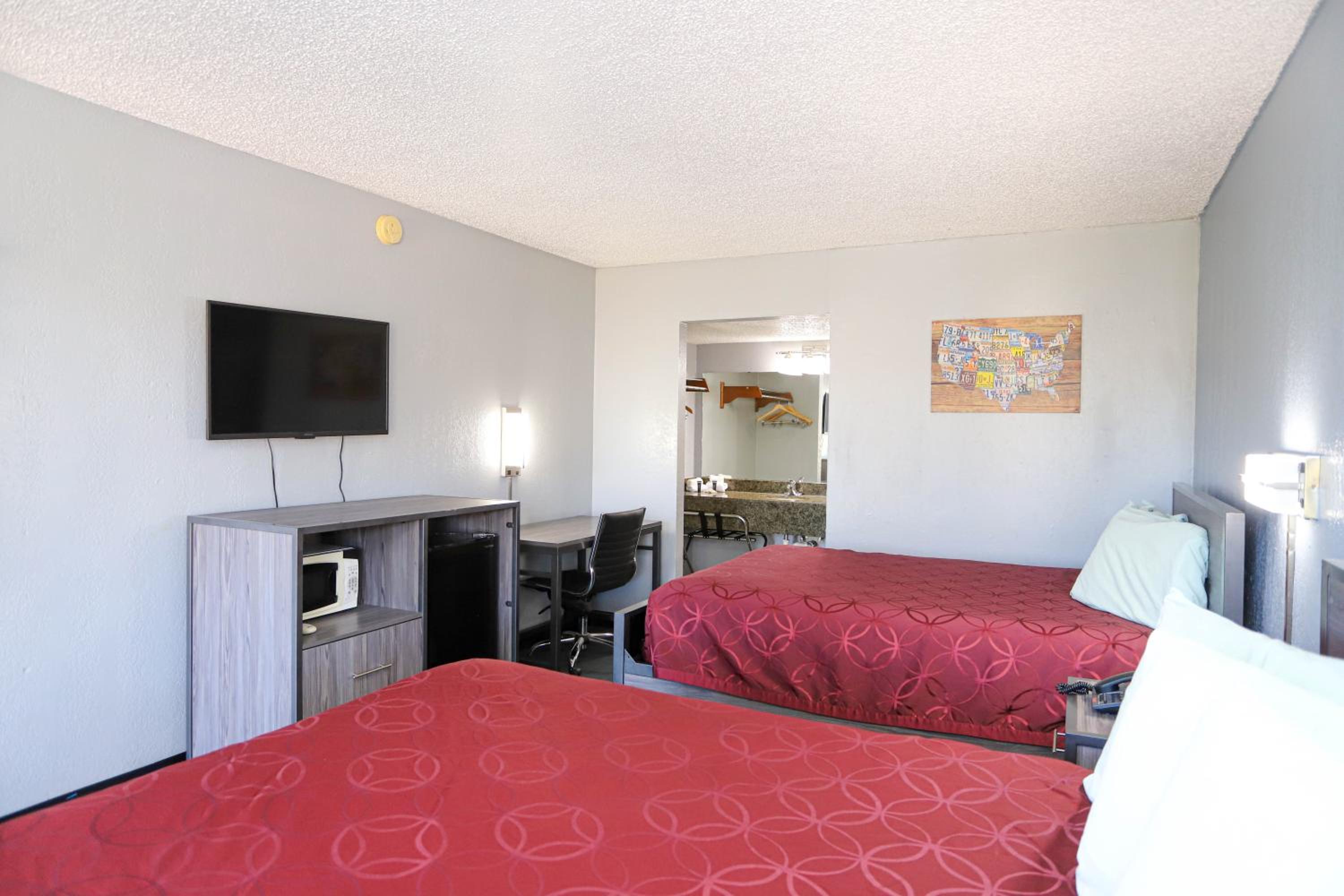 Express Inn view 5